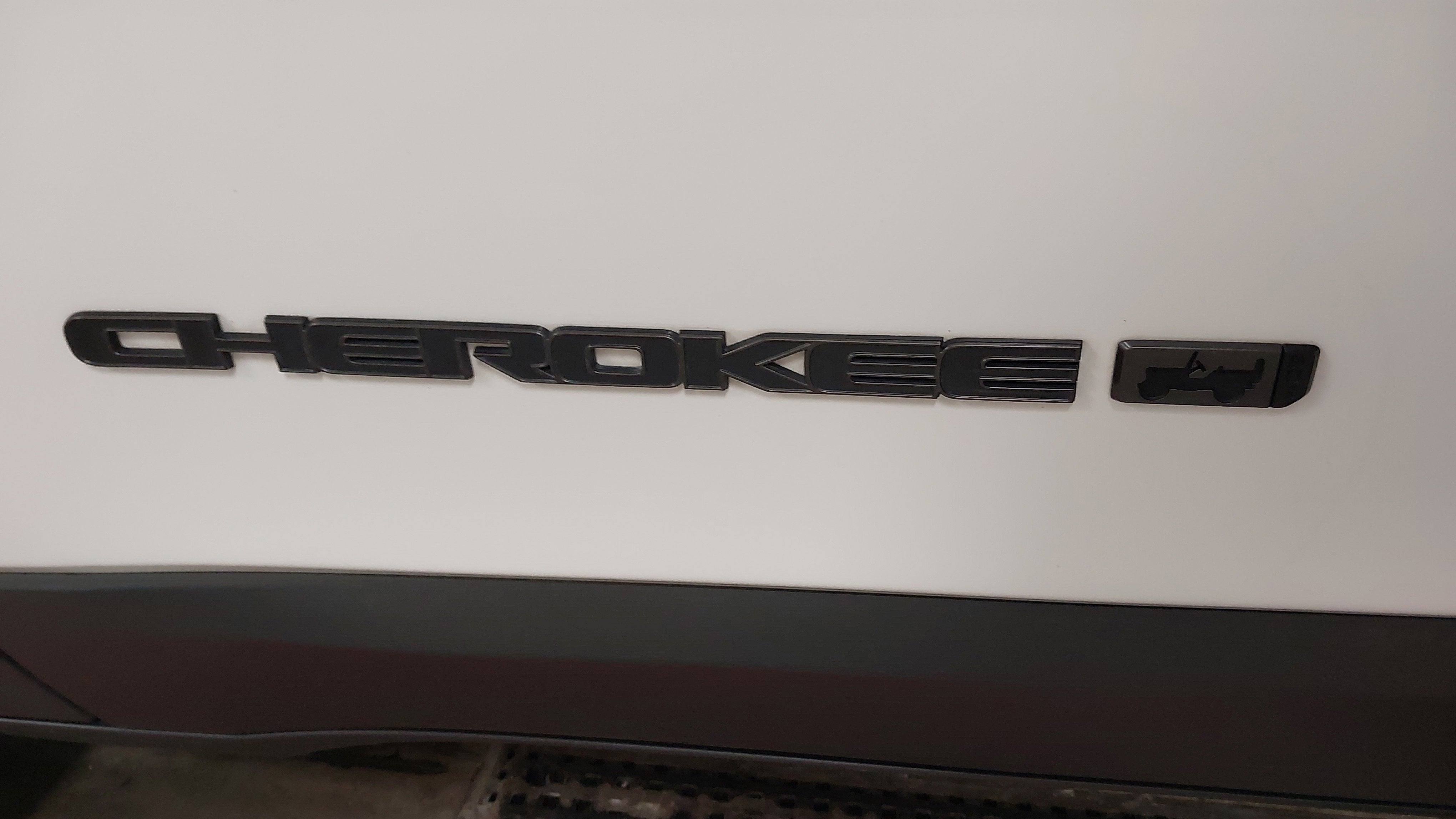2021 Jeep Cherokee 80th Anniversary FWD