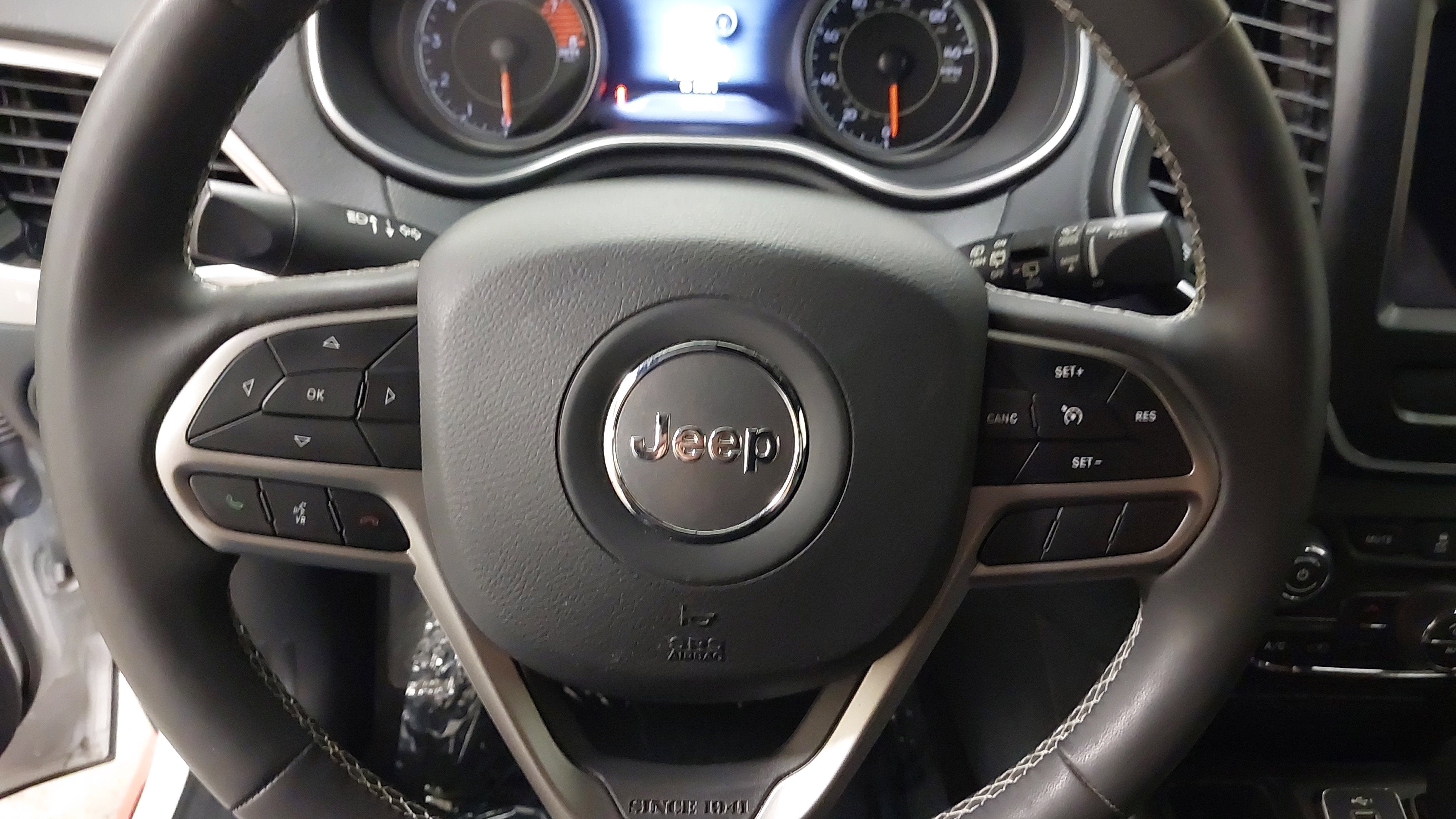 2021 Jeep Cherokee 80th Anniversary FWD