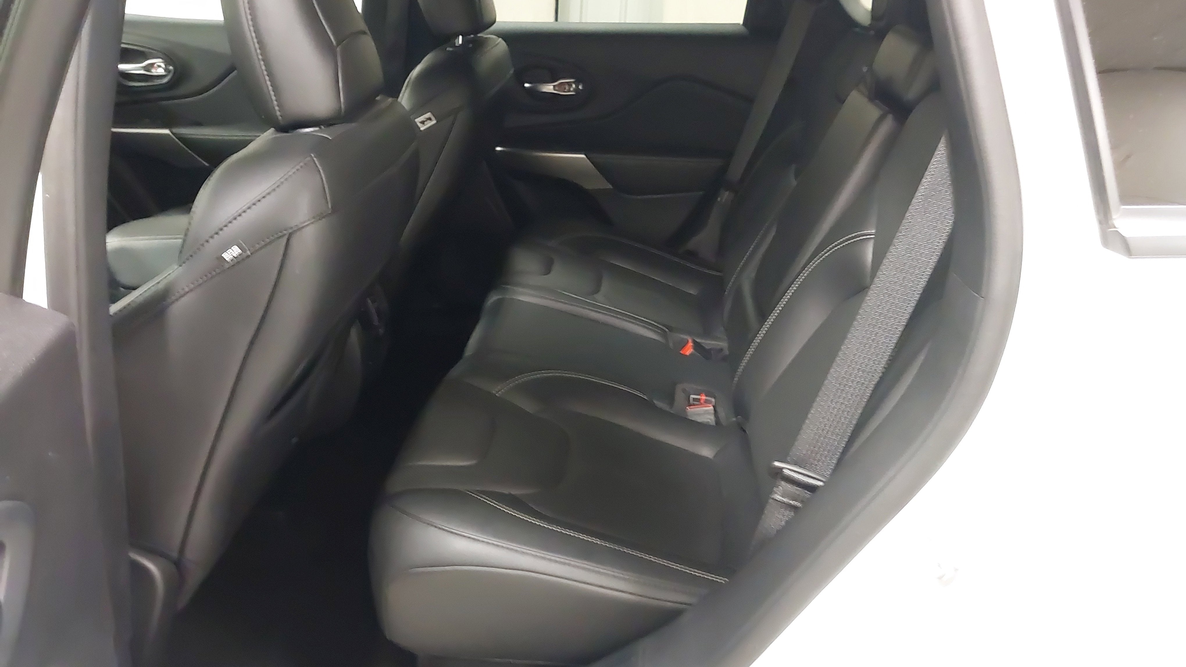 2021 Jeep Cherokee 80th Anniversary FWD