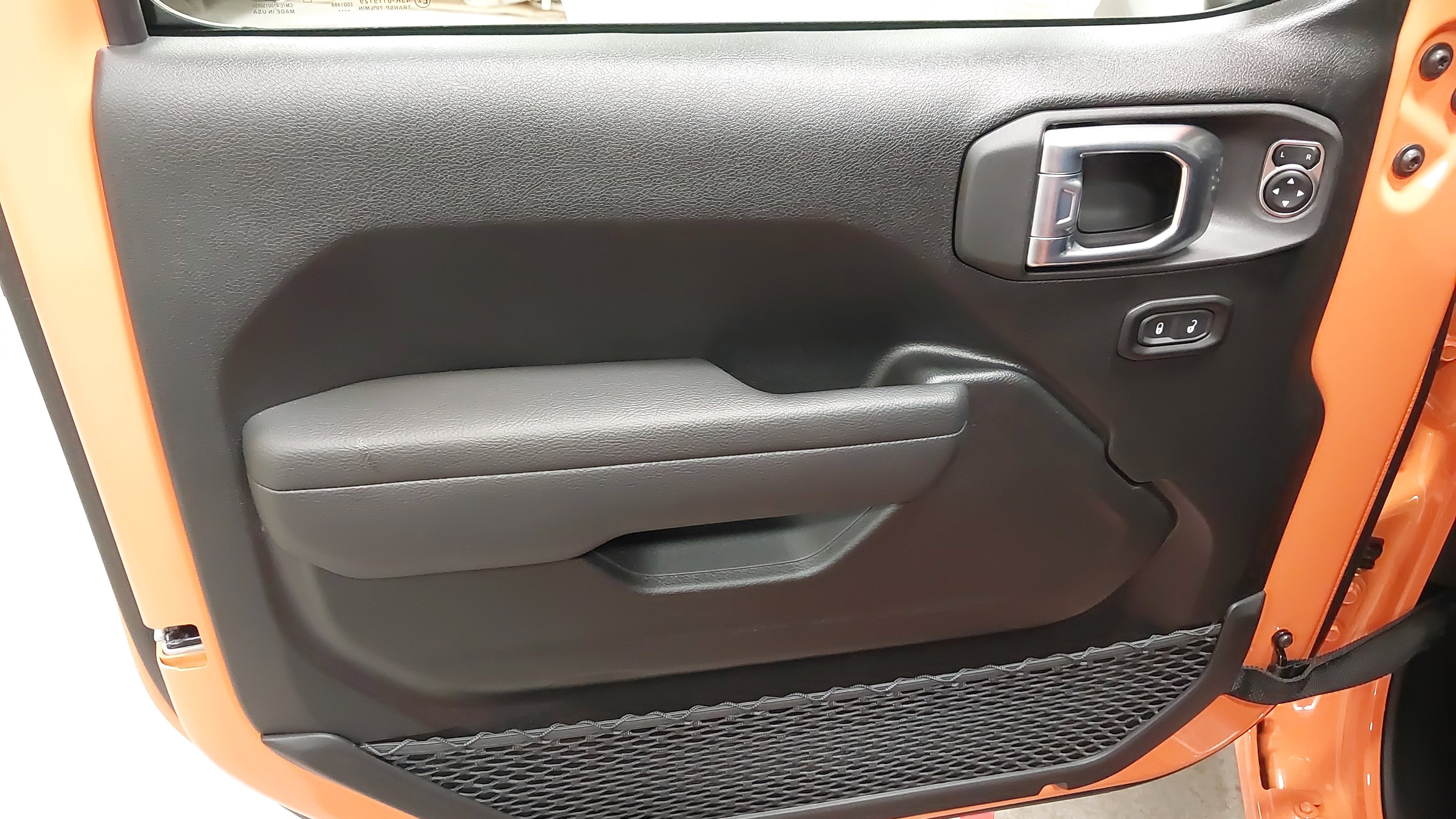 2027 Jeep Wrangler WRANGLER 2-DOOR SPORT S