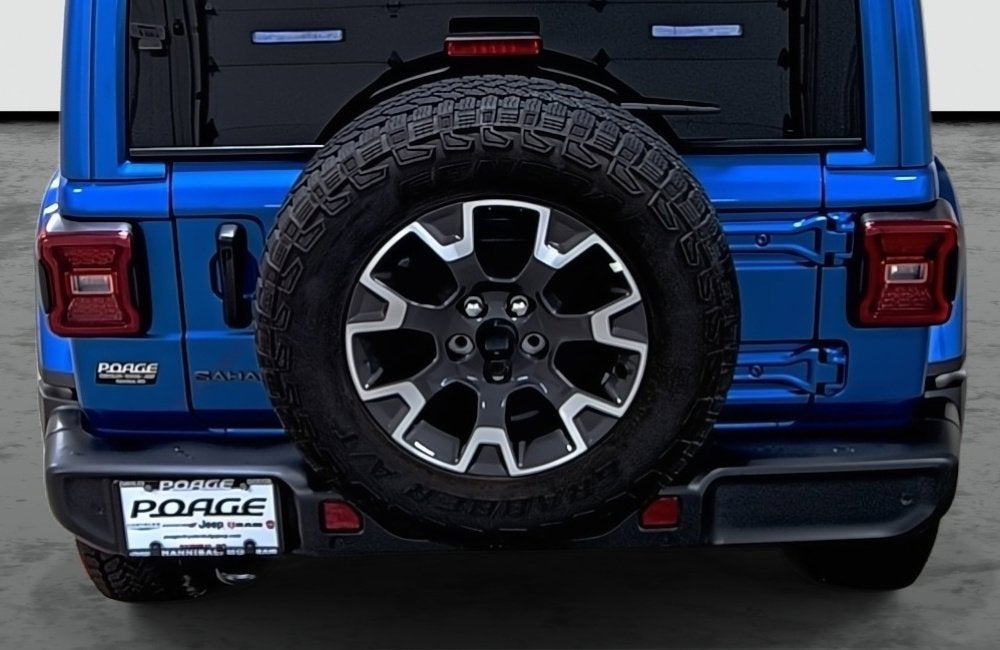 2025 Jeep Wrangler 4-Door Sahara 4x4