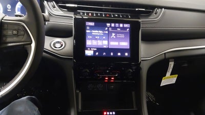 2026 Jeep Grand Cherokee GRAND CHEROKEE LAREDO X 4X4