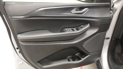2026 Jeep Grand Cherokee GRAND CHEROKEE LAREDO X 4X4