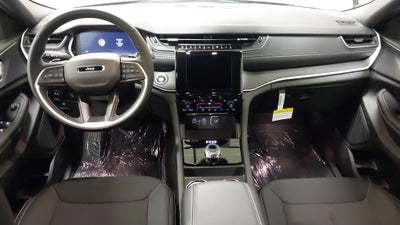 2026 Jeep Grand Cherokee GRAND CHEROKEE LAREDO X 4X4