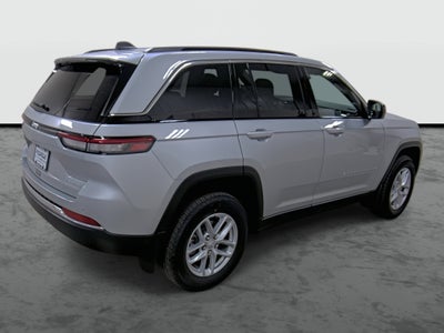 2026 Jeep Grand Cherokee GRAND CHEROKEE LAREDO X 4X4