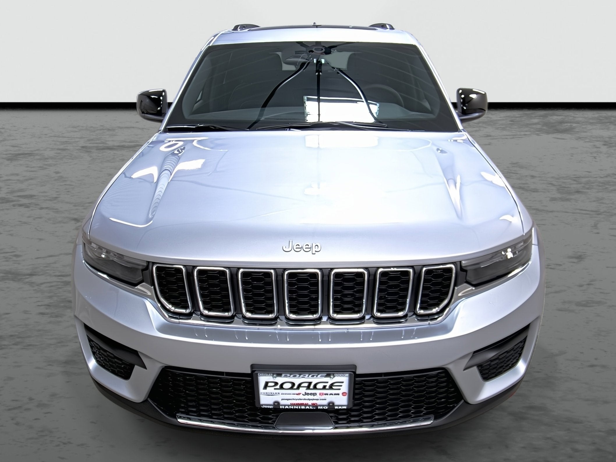 2026 Jeep Grand Cherokee GRAND CHEROKEE LAREDO X 4X4