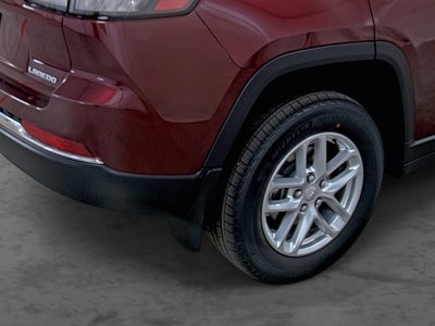 2026 Jeep Grand Cherokee GRAND CHEROKEE LAREDO X 4X4