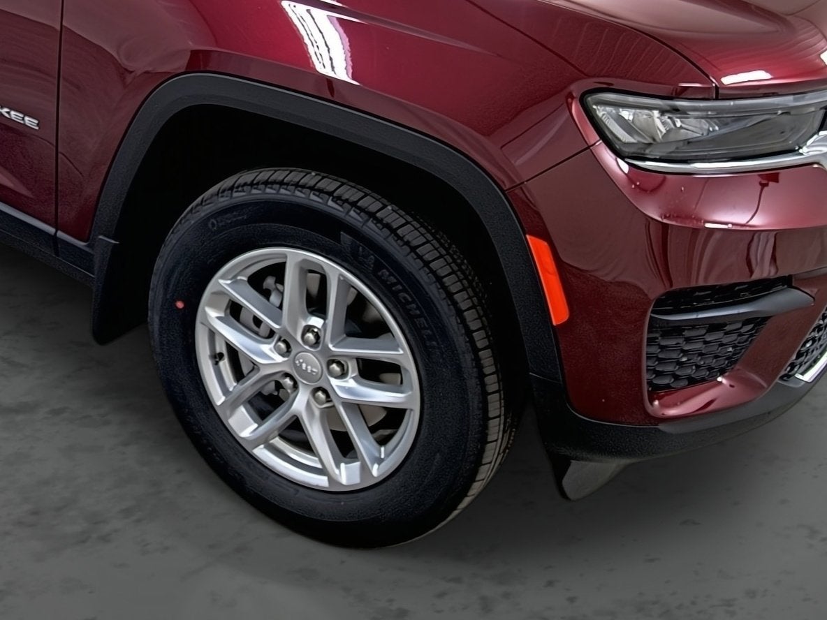 2026 Jeep Grand Cherokee GRAND CHEROKEE LAREDO X 4X4