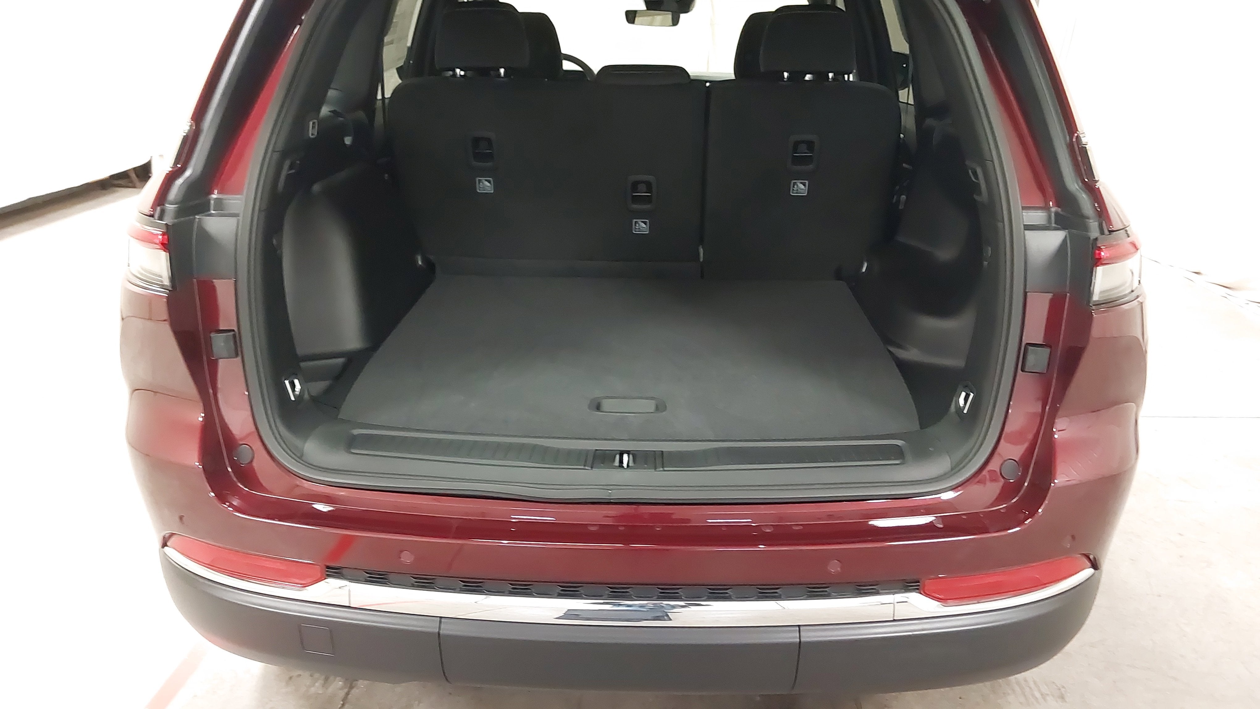 2026 Jeep Grand Cherokee GRAND CHEROKEE LAREDO X 4X4