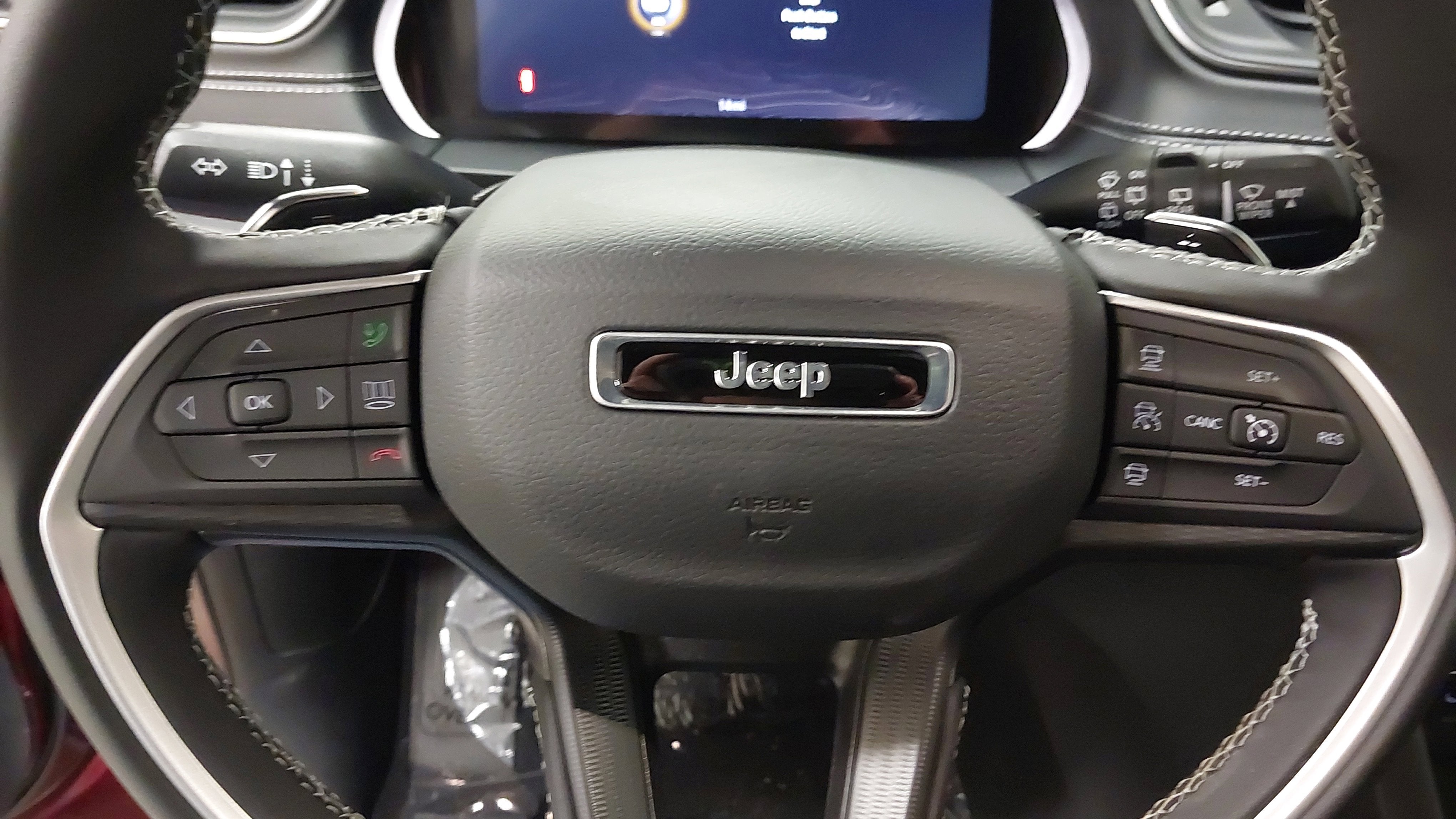 2026 Jeep Grand Cherokee GRAND CHEROKEE LAREDO X 4X4