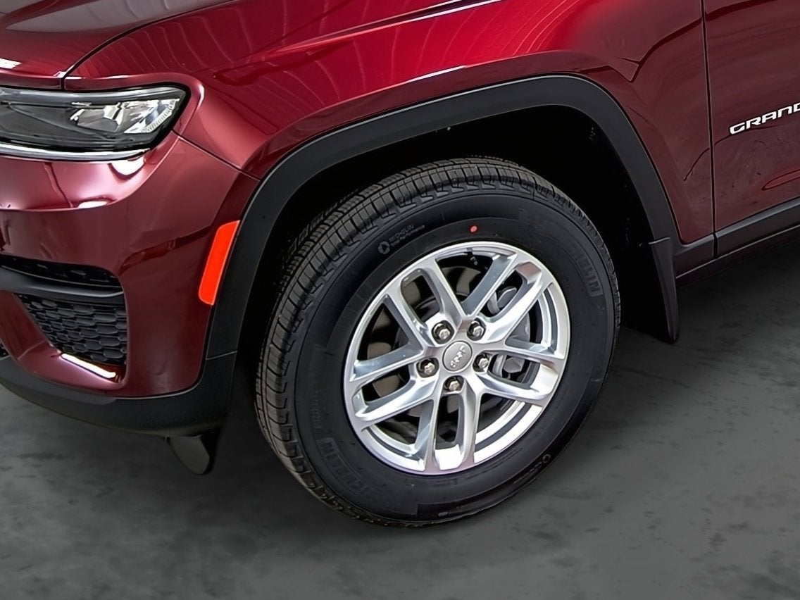 2026 Jeep Grand Cherokee GRAND CHEROKEE LAREDO X 4X4