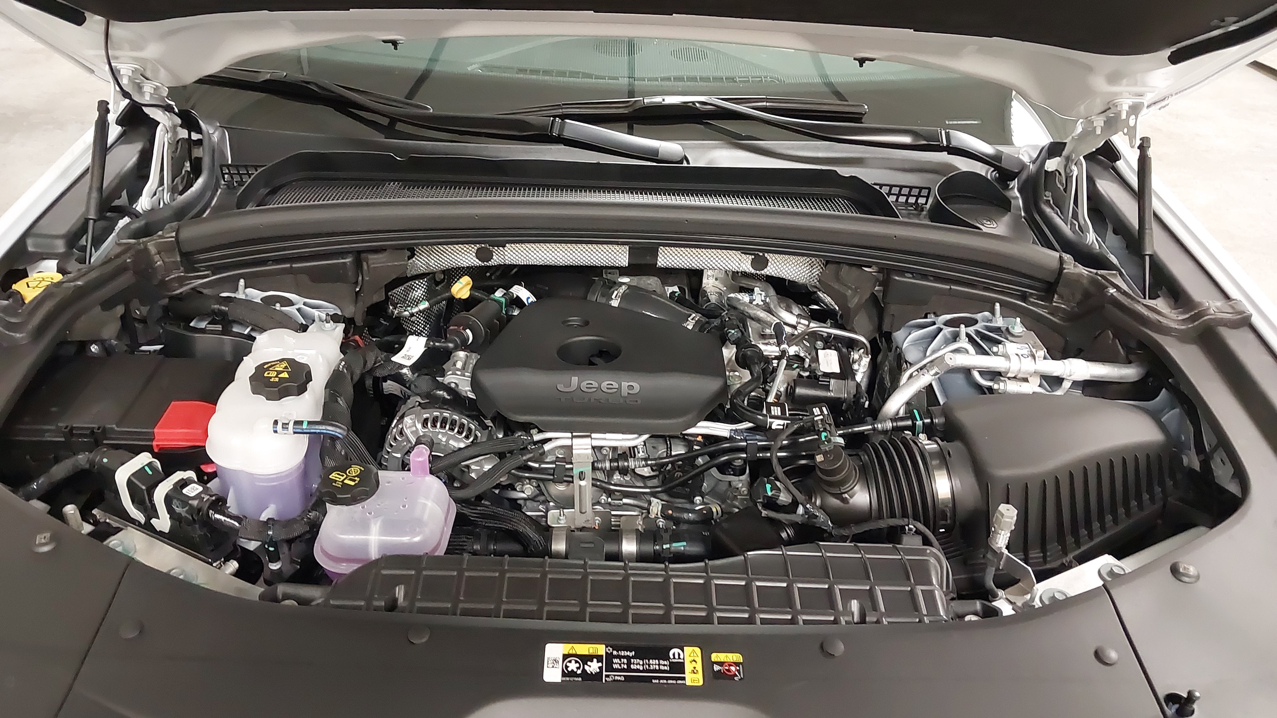 2027 Jeep Grand Cherokee GRAND CHEROKEE LAREDO ALTITUDE 4X4