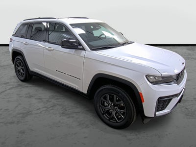 2027 Jeep Grand Cherokee GRAND CHEROKEE LAREDO ALTITUDE 4X4