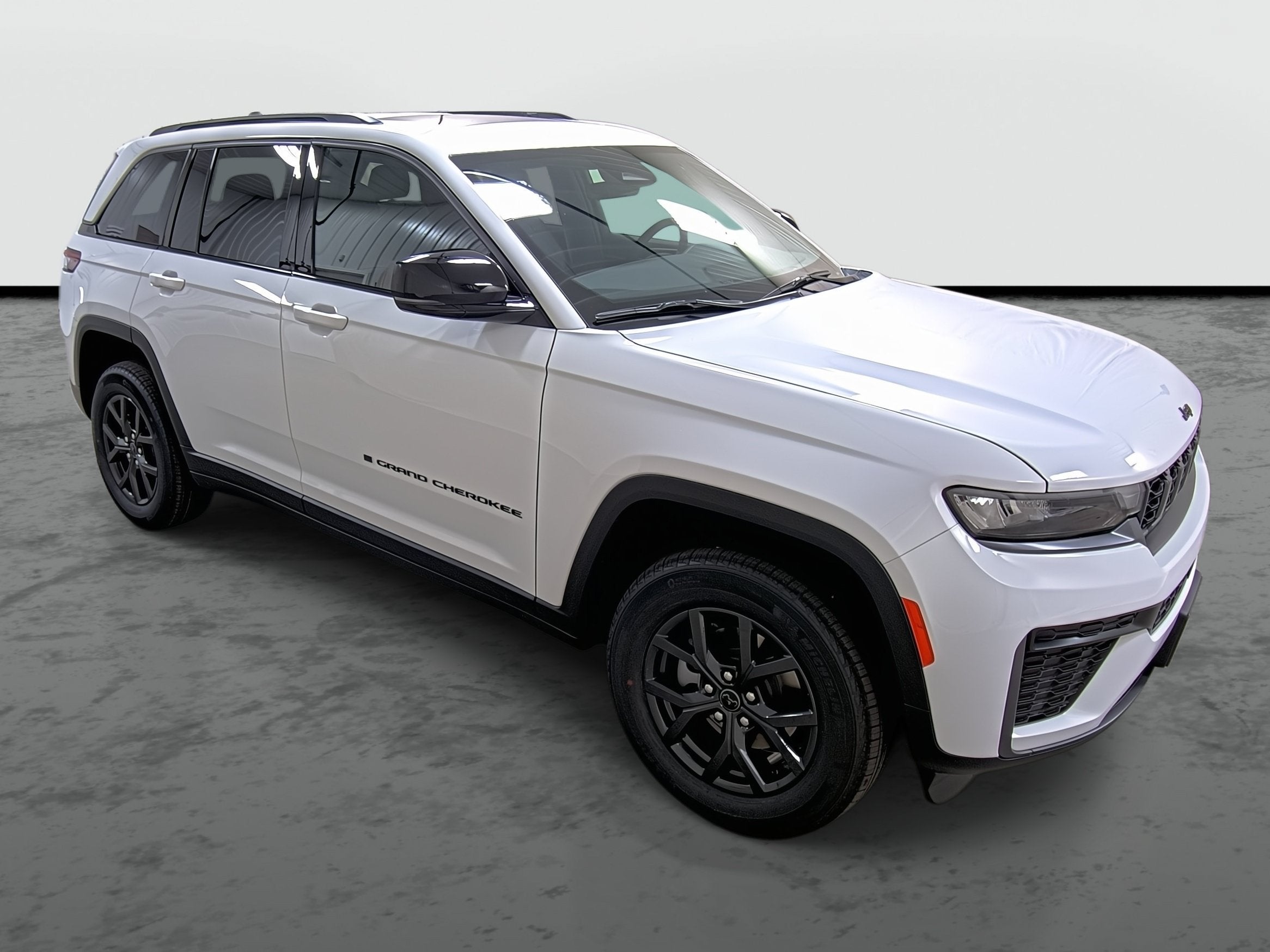 2027 Jeep Grand Cherokee GRAND CHEROKEE LAREDO ALTITUDE 4X4