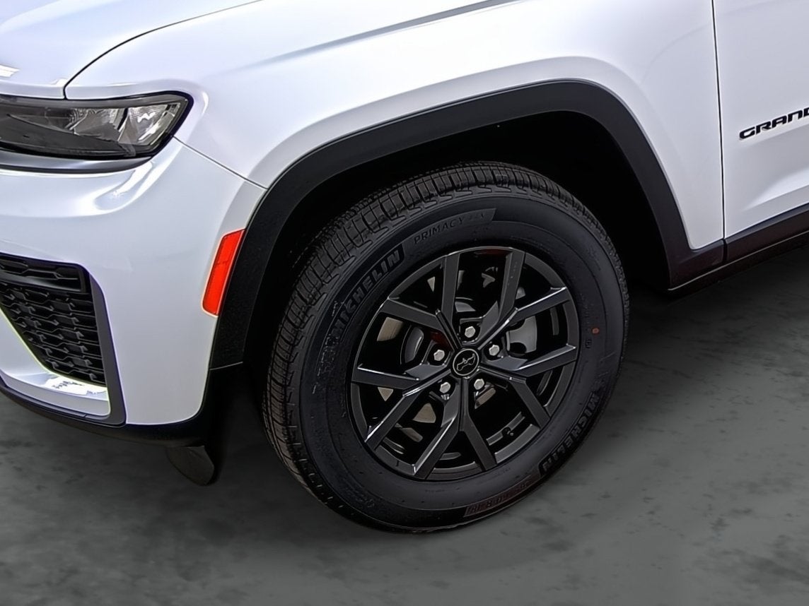 2027 Jeep Grand Cherokee GRAND CHEROKEE LAREDO ALTITUDE 4X4