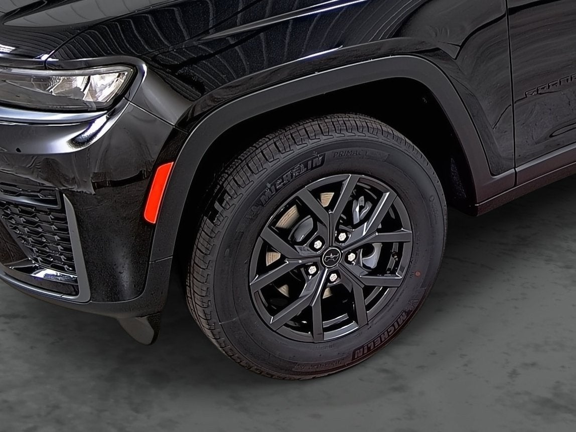 2027 Jeep Grand Cherokee GRAND CHEROKEE LAREDO ALTITUDE 4X4