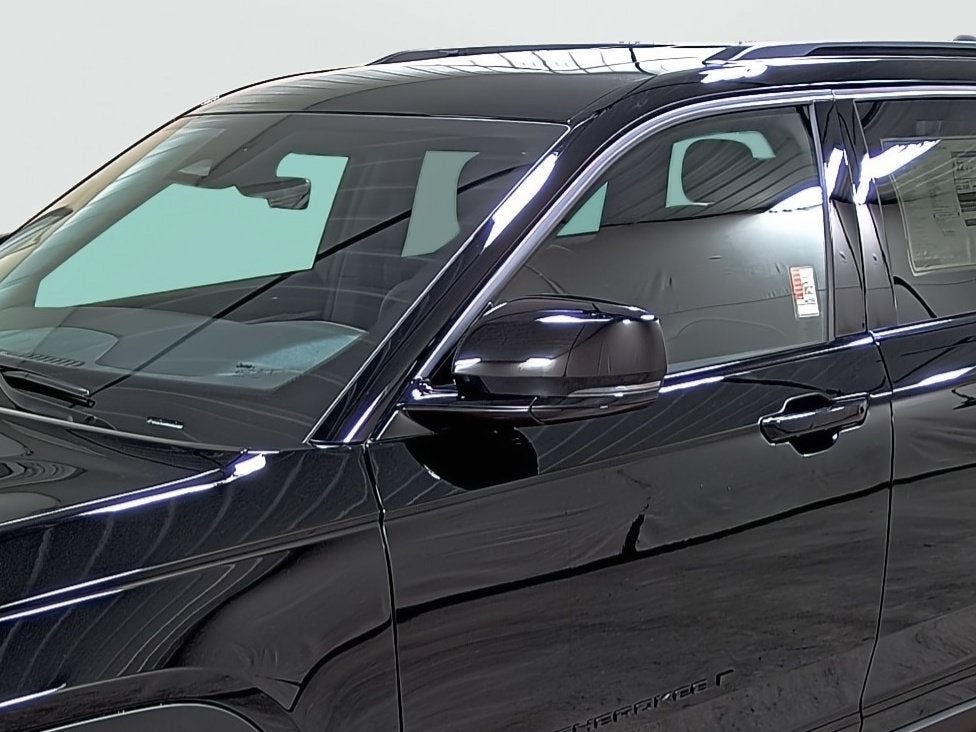 2027 Jeep Grand Cherokee GRAND CHEROKEE LAREDO ALTITUDE 4X4