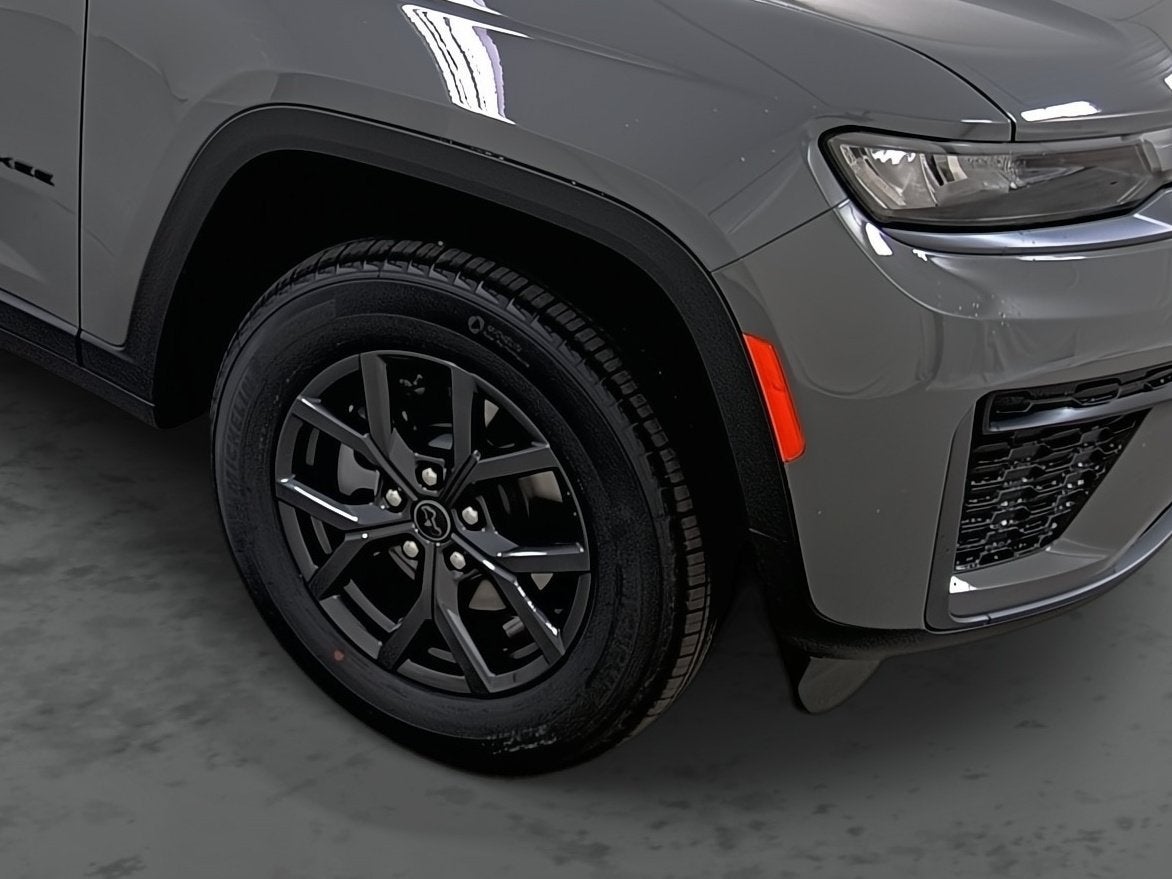 2027 Jeep Grand Cherokee GRAND CHEROKEE LAREDO ALTITUDE 4X4