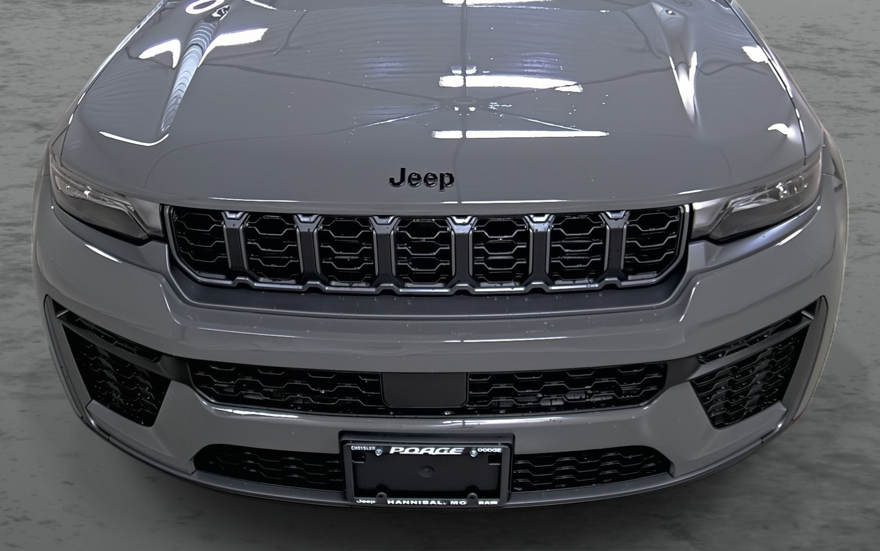 2027 Jeep Grand Cherokee GRAND CHEROKEE LAREDO ALTITUDE 4X4
