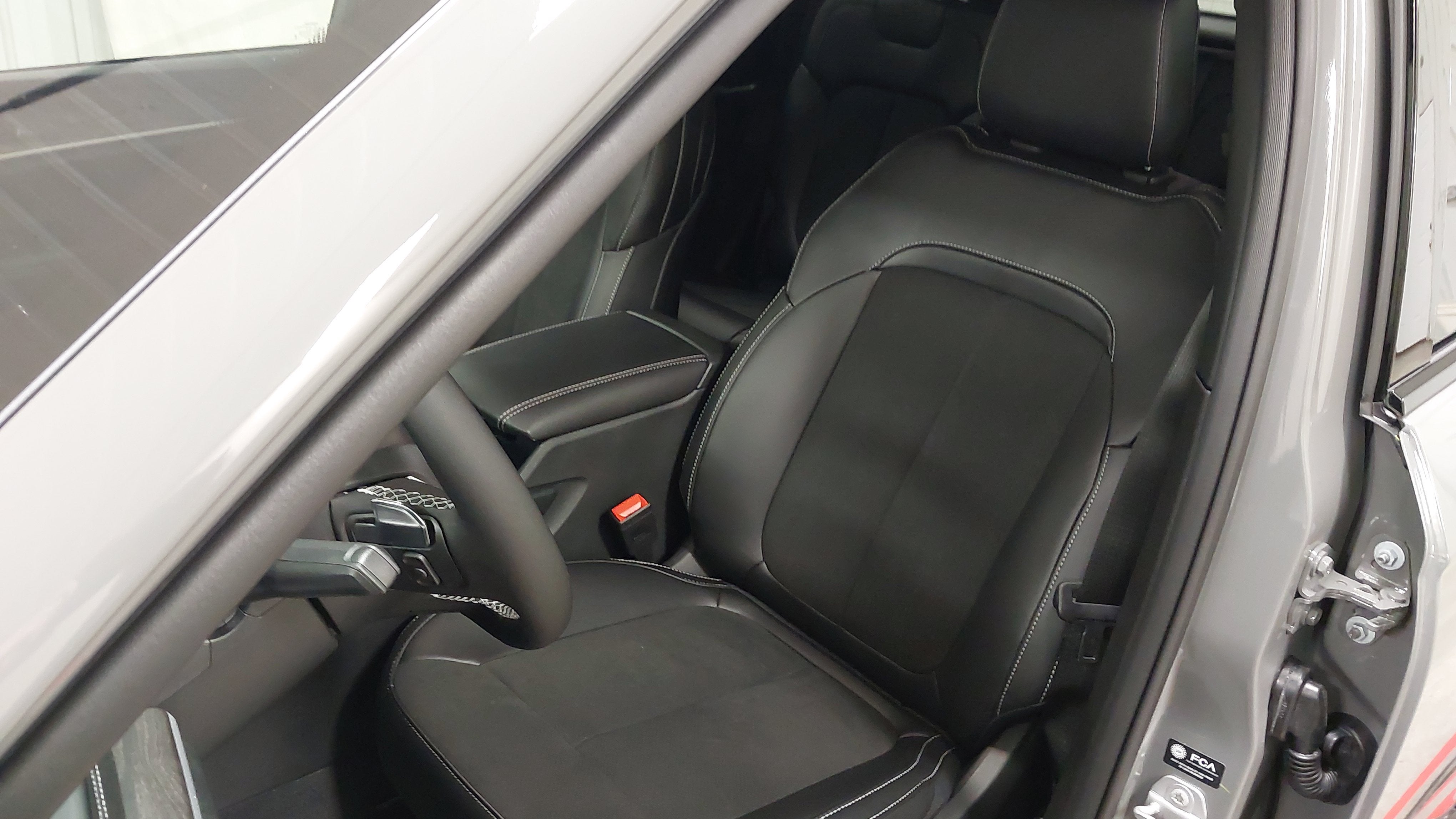 2027 Jeep Grand Cherokee GRAND CHEROKEE LAREDO ALTITUDE 4X4
