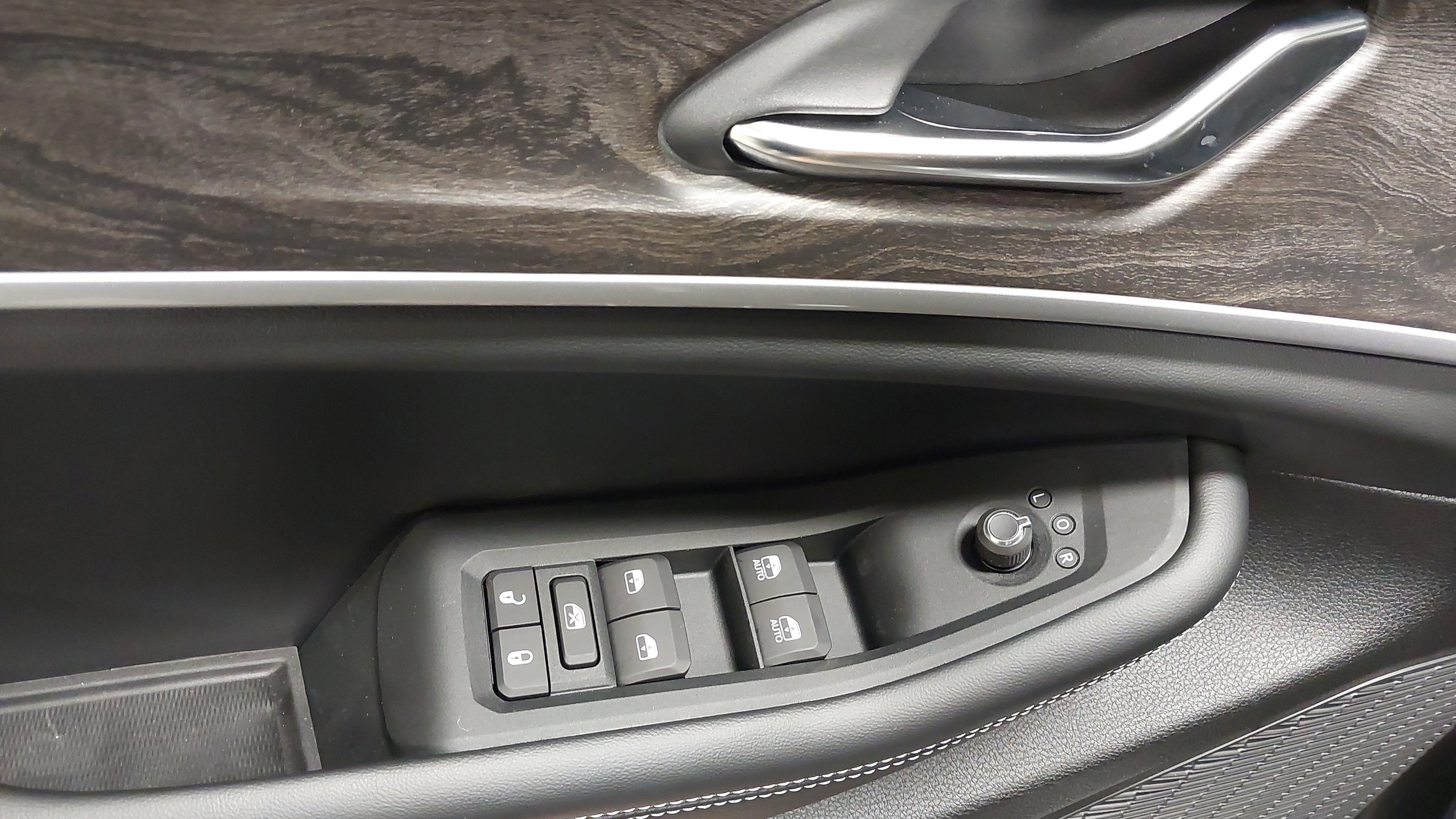 2027 Jeep Grand Cherokee GRAND CHEROKEE LAREDO ALTITUDE 4X4