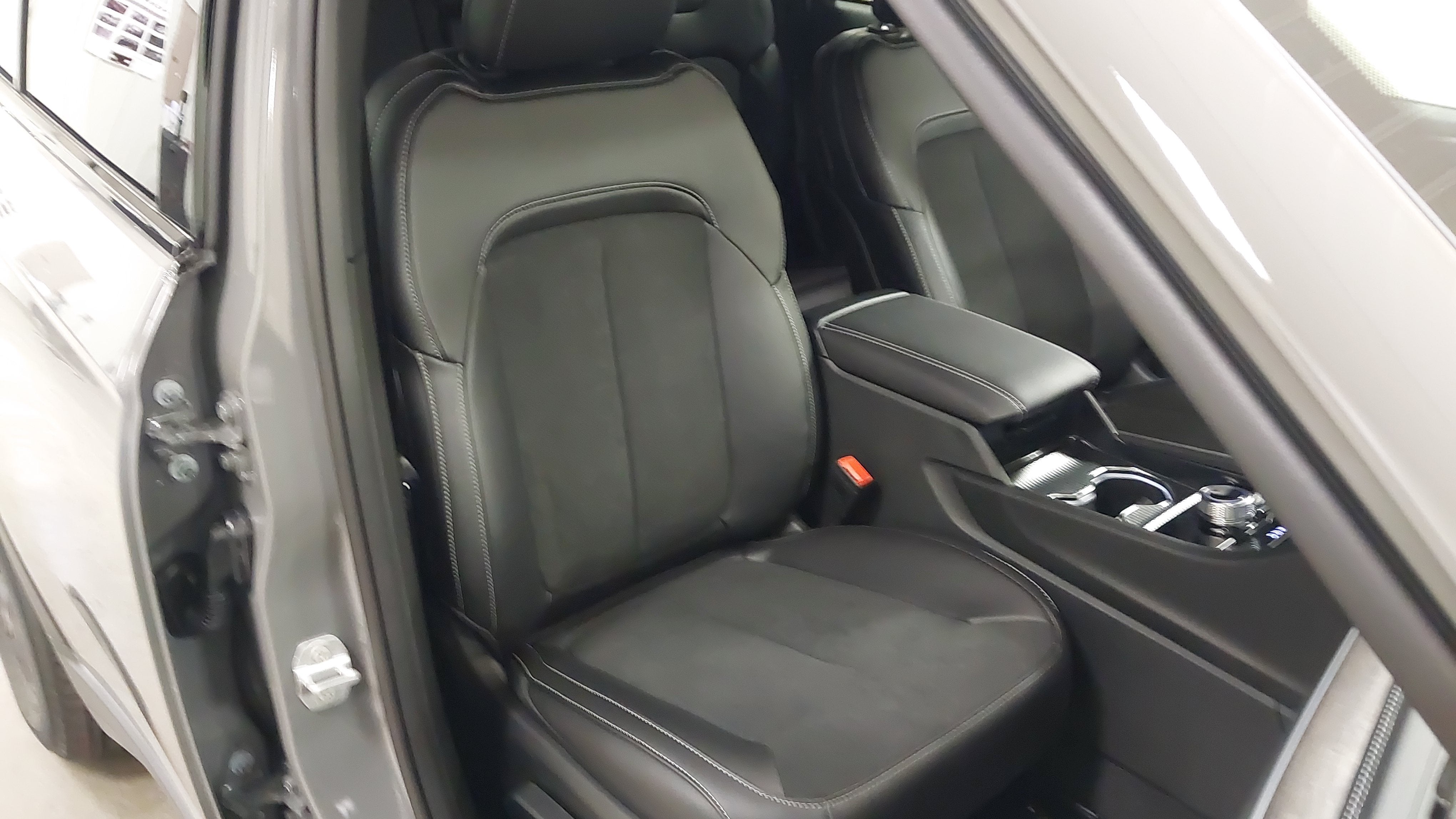 2027 Jeep Grand Cherokee GRAND CHEROKEE LAREDO ALTITUDE 4X4
