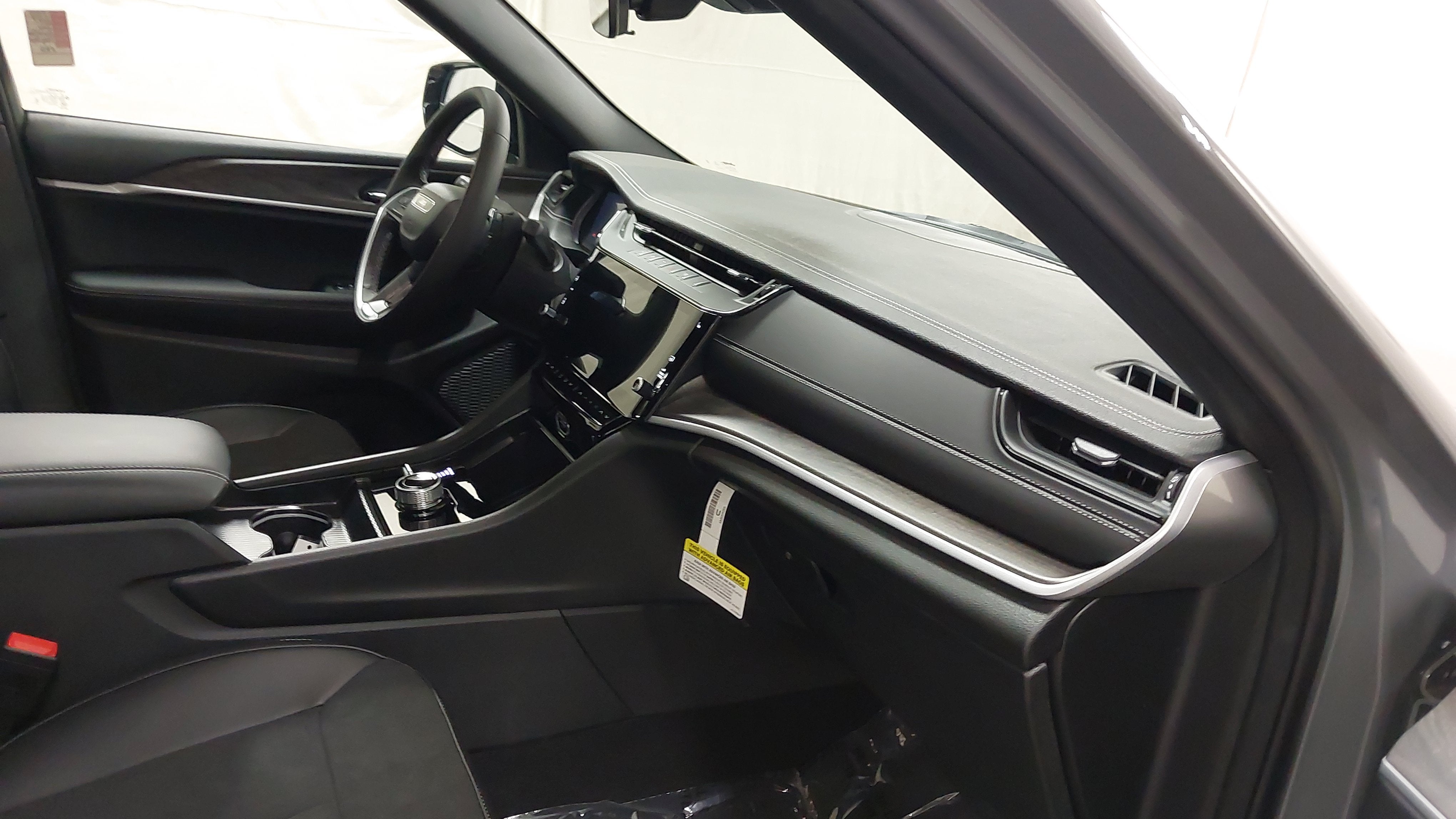 2027 Jeep Grand Cherokee GRAND CHEROKEE LAREDO ALTITUDE 4X4