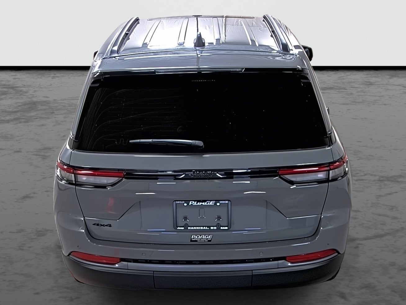 2027 Jeep Grand Cherokee GRAND CHEROKEE LAREDO ALTITUDE 4X4