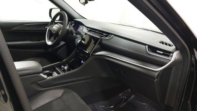2024 Jeep Grand Cherokee L Altitude 4x4