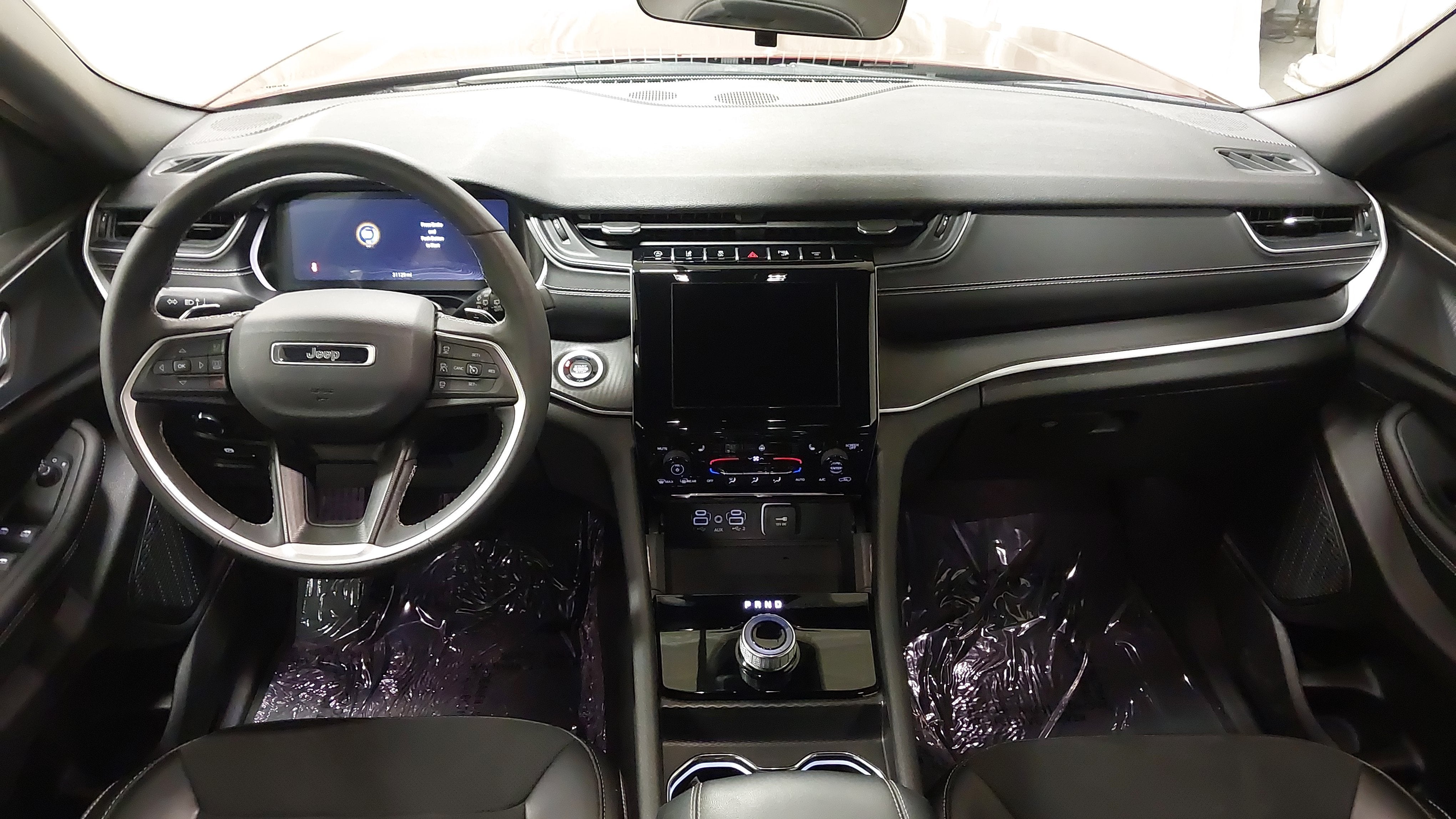 2025 Jeep Grand Cherokee L Altitude 4x4