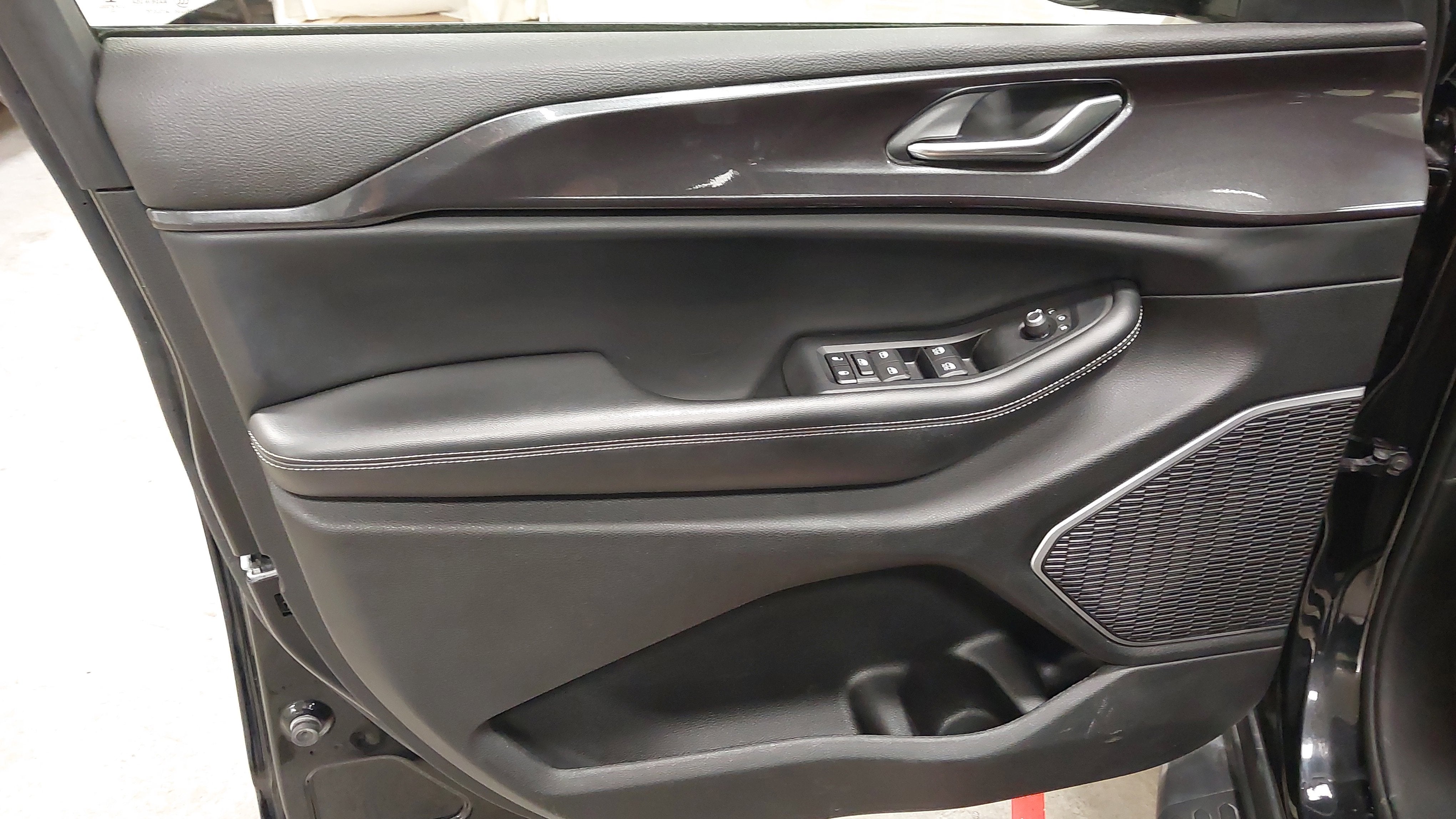 2022 Jeep Grand Cherokee L Altitude 4x4