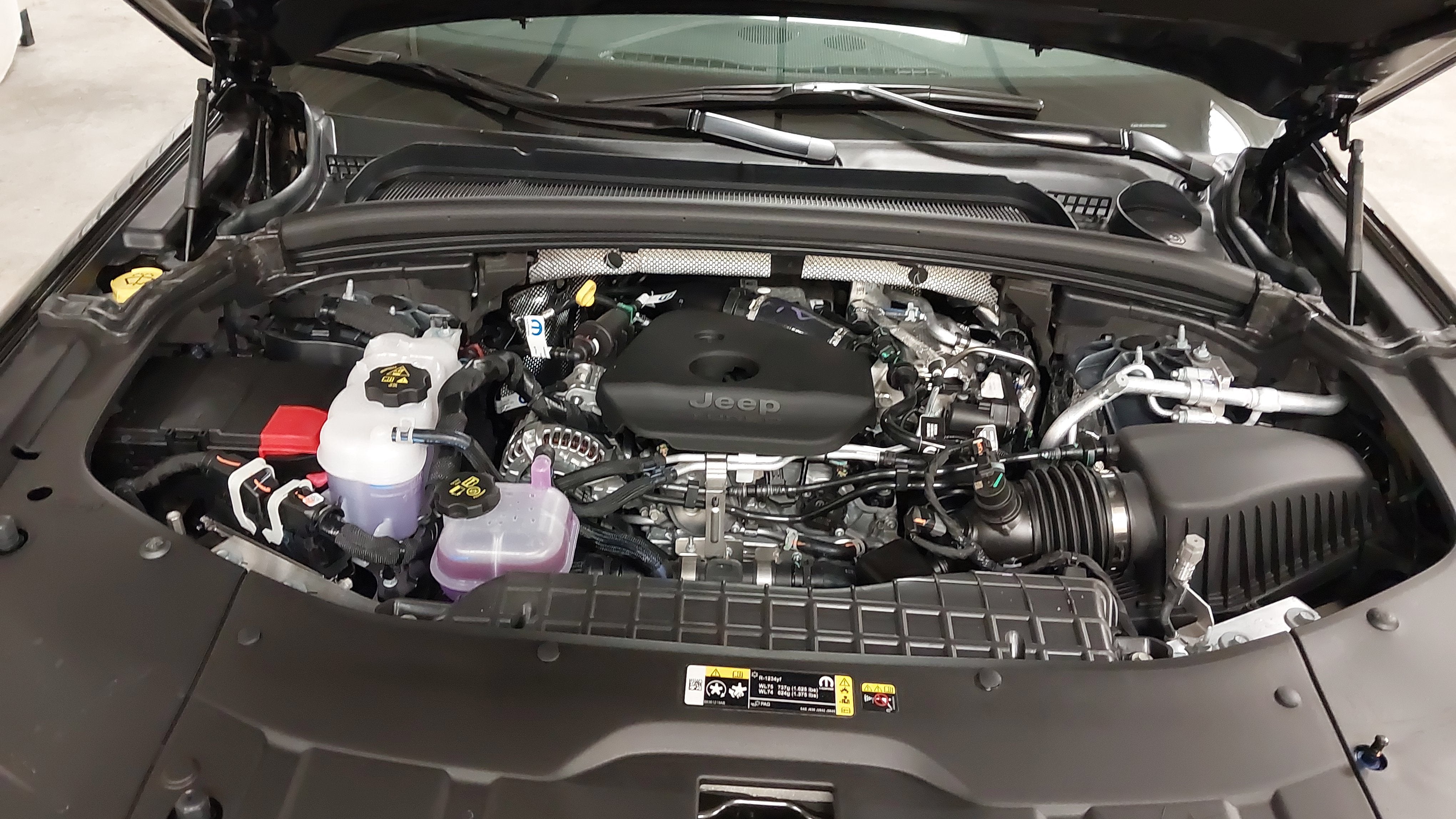 2027 Jeep Grand Cherokee GRAND CHEROKEE L LAREDO ALTITUDE 4X4