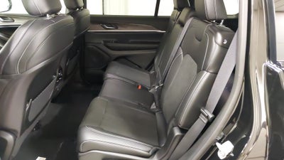 2027 Jeep Grand Cherokee GRAND CHEROKEE L LAREDO ALTITUDE 4X4