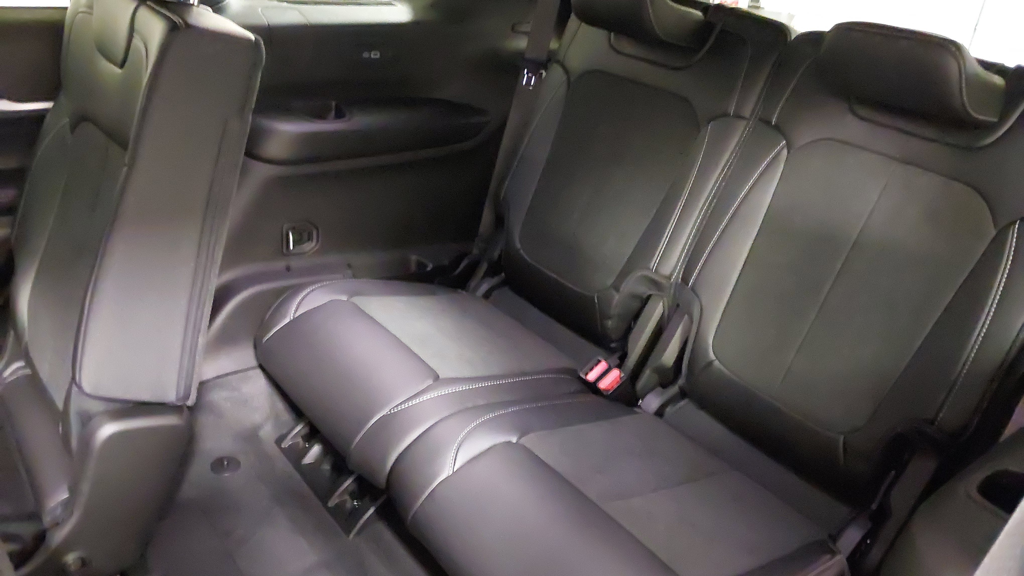2027 Jeep Grand Cherokee GRAND CHEROKEE L LAREDO ALTITUDE 4X4