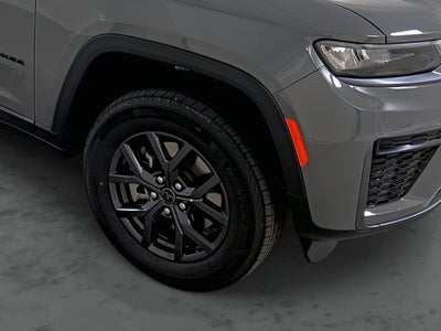 2027 Jeep Grand Cherokee GRAND CHEROKEE L LAREDO ALTITUDE 4X4