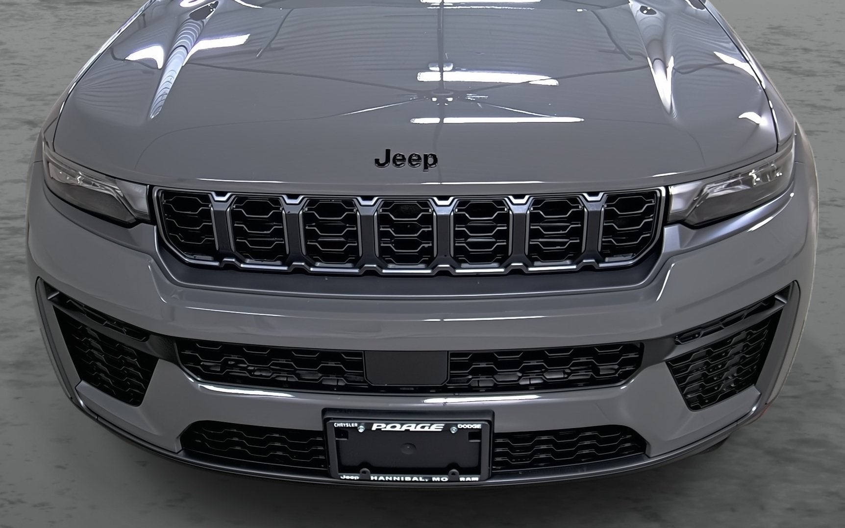2027 Jeep Grand Cherokee GRAND CHEROKEE L LAREDO ALTITUDE 4X4