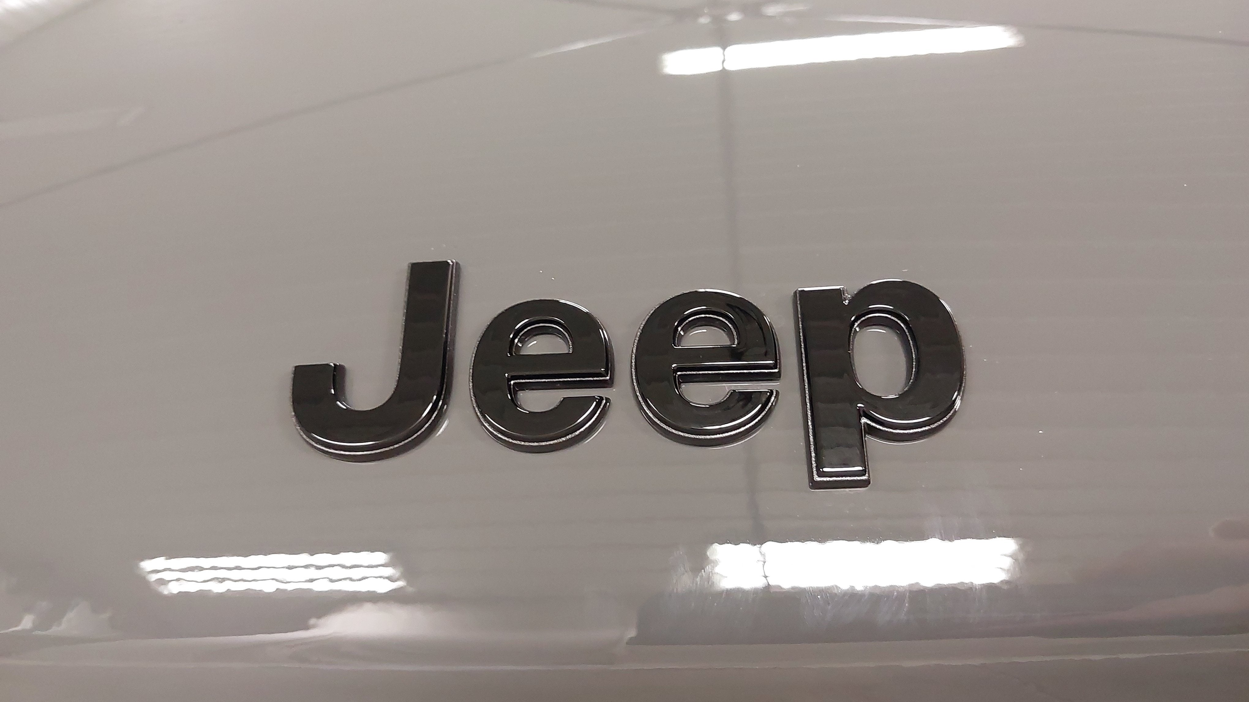 2027 Jeep Grand Cherokee GRAND CHEROKEE L LAREDO ALTITUDE 4X4