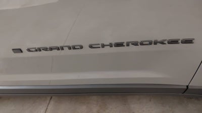 2027 Jeep Grand Cherokee GRAND CHEROKEE L LAREDO ALTITUDE 4X4