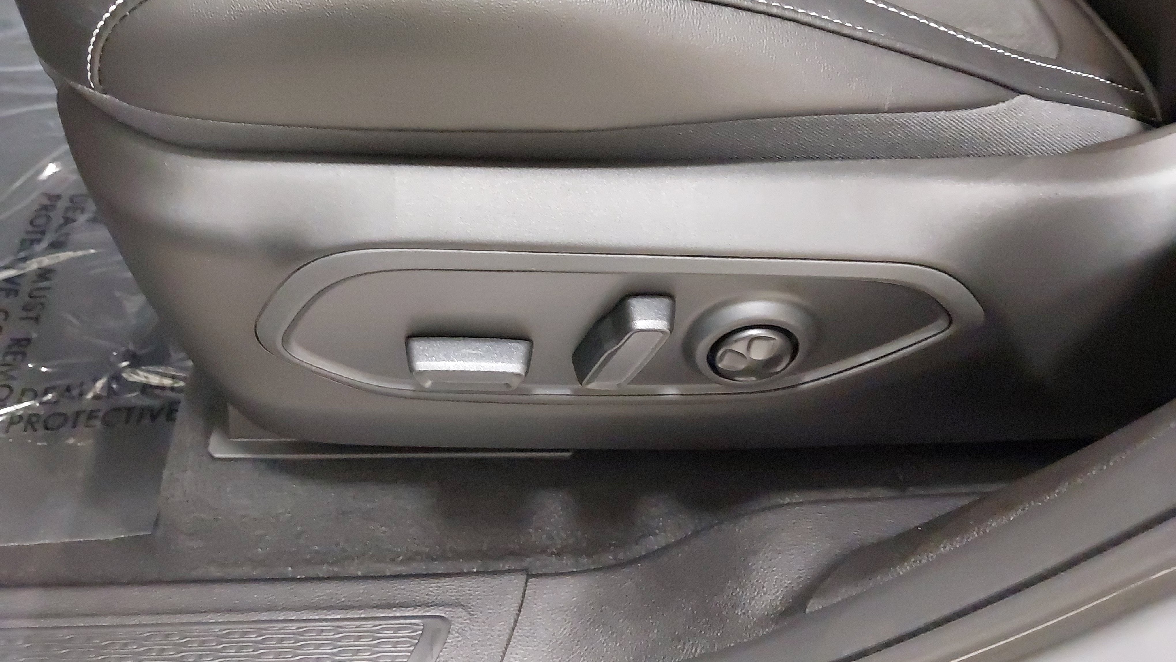 2027 Jeep Grand Cherokee GRAND CHEROKEE L LAREDO ALTITUDE 4X4