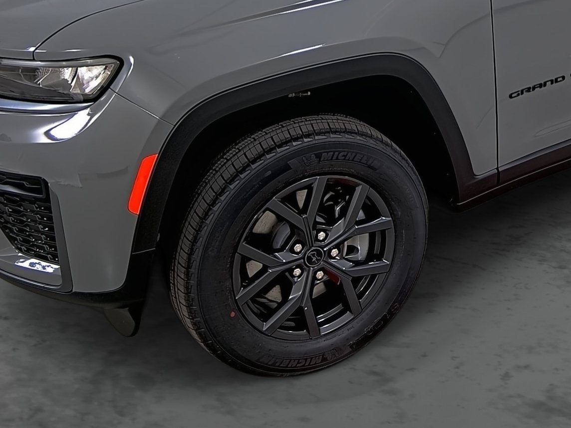 2027 Jeep Grand Cherokee GRAND CHEROKEE L LAREDO ALTITUDE 4X4