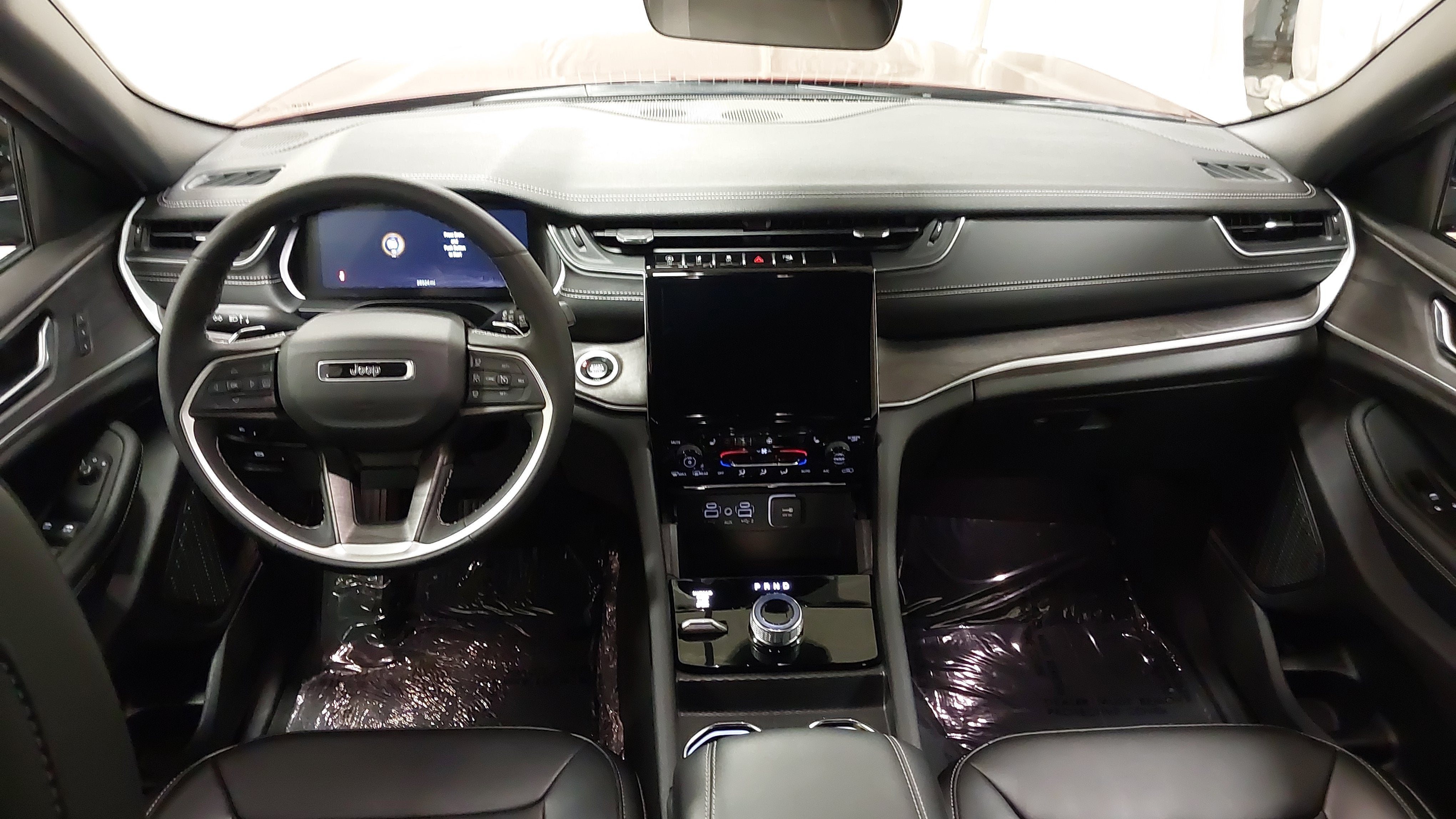 2025 Jeep Grand Cherokee L Limited 4x4