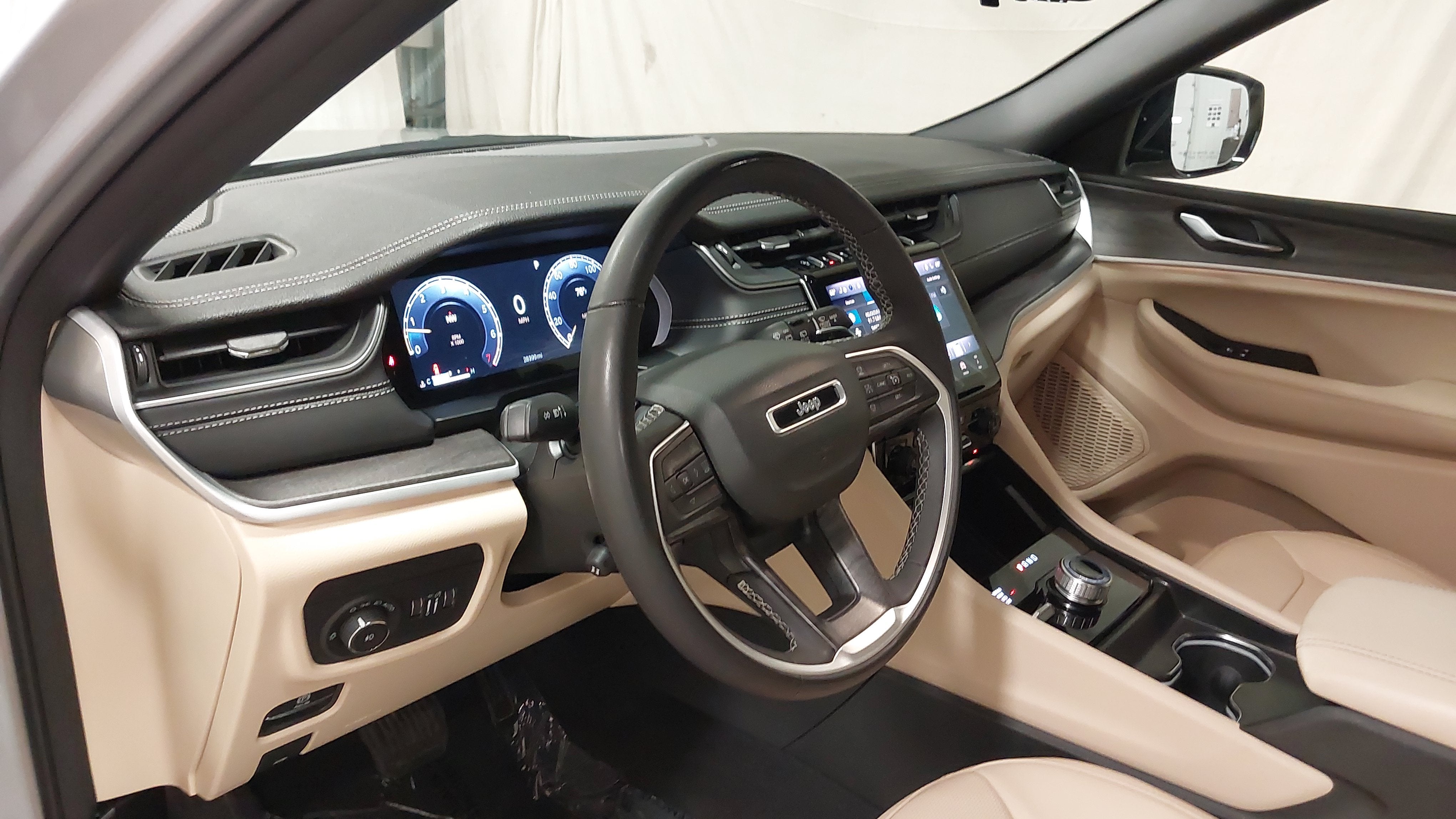 2025 Jeep Grand Cherokee L Limited 4x4
