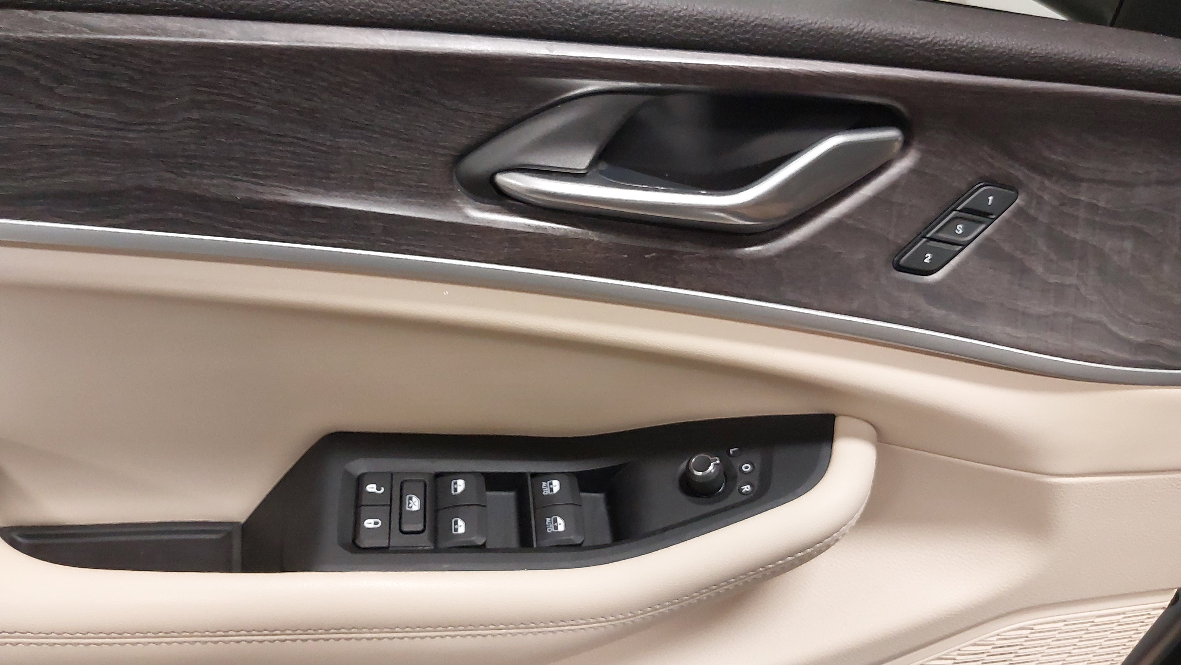 2025 Jeep Grand Cherokee L Limited 4x4