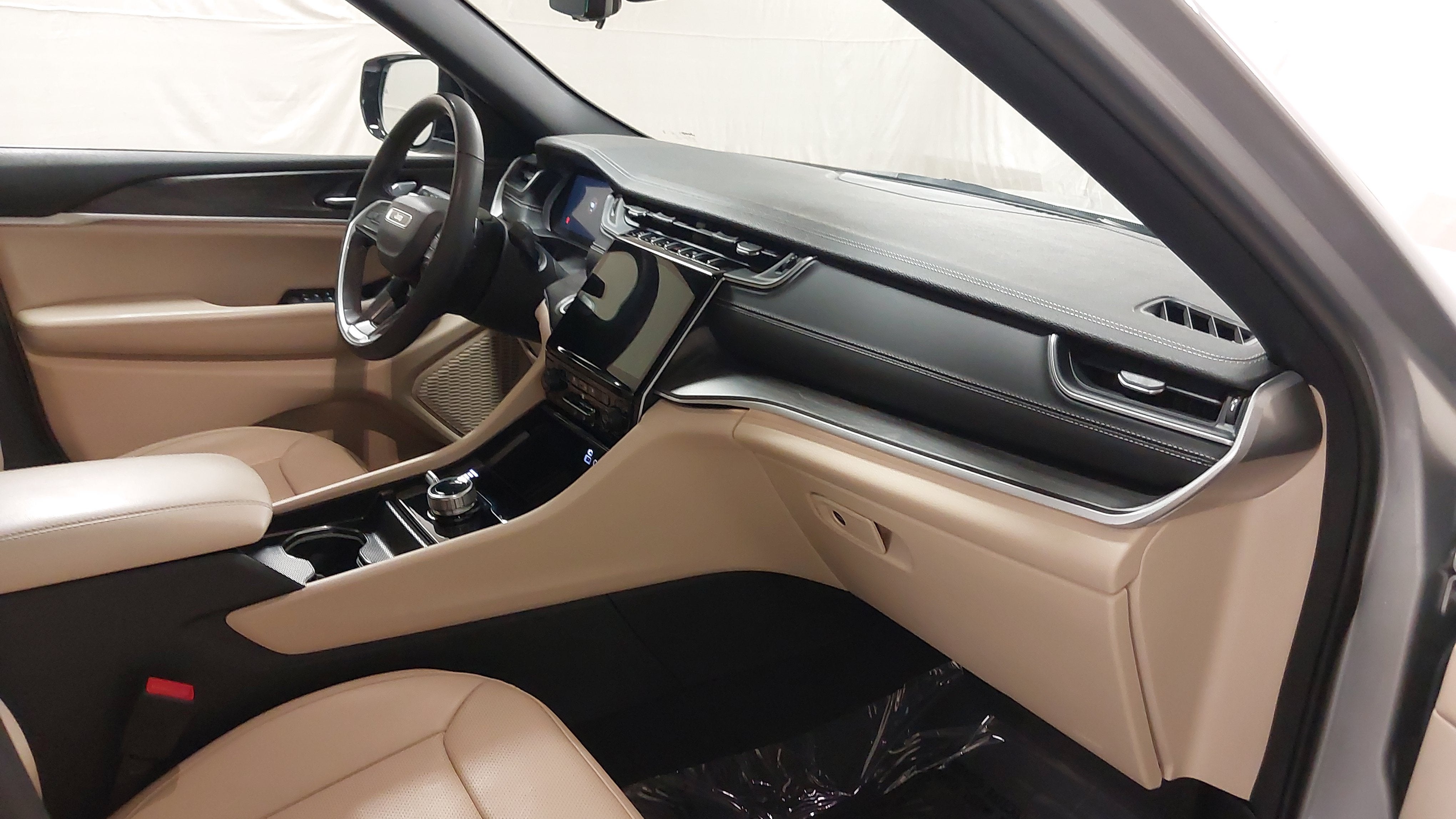 2025 Jeep Grand Cherokee L Limited 4x4