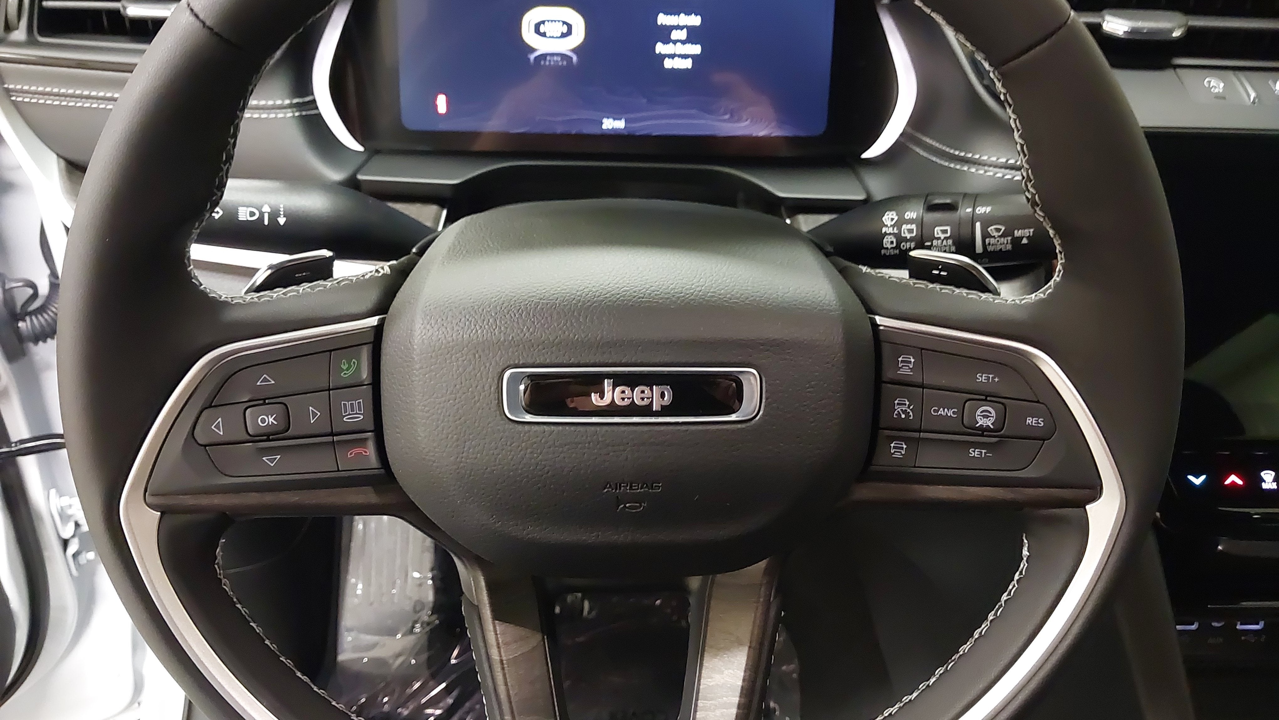2027 Jeep Grand Cherokee GRAND CHEROKEE L LIMITED 4X4