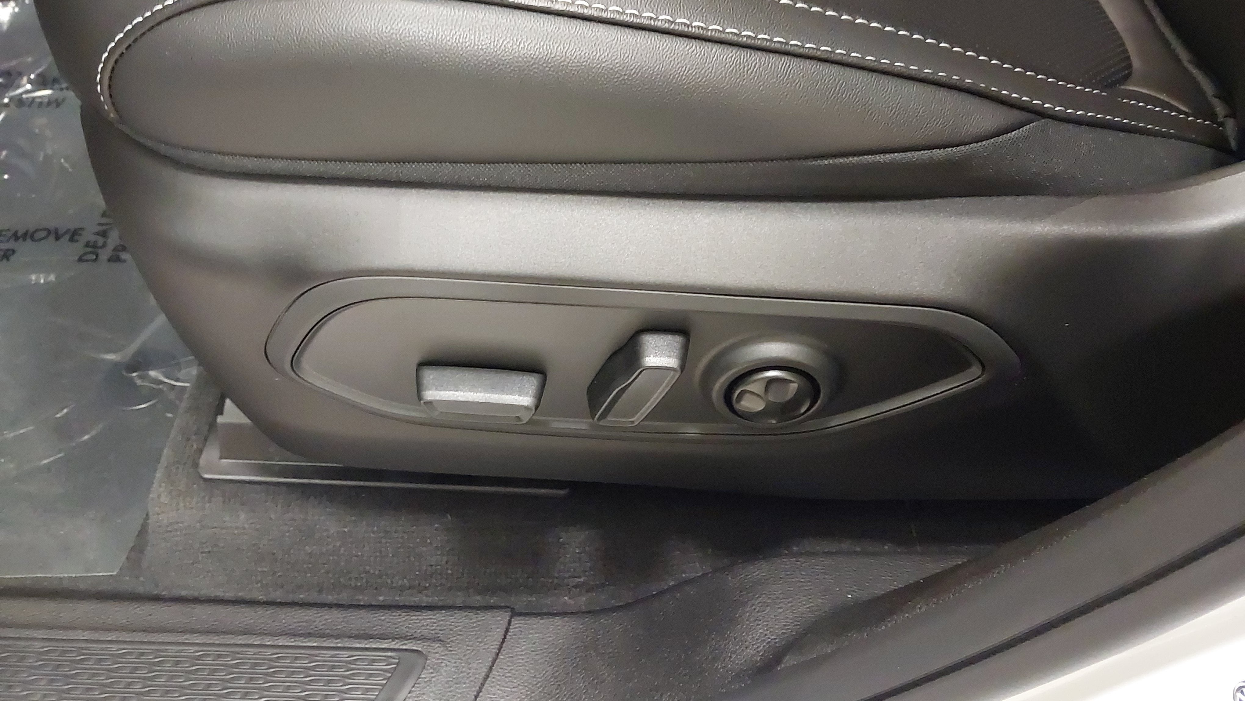 2027 Jeep Grand Cherokee GRAND CHEROKEE L LIMITED 4X4