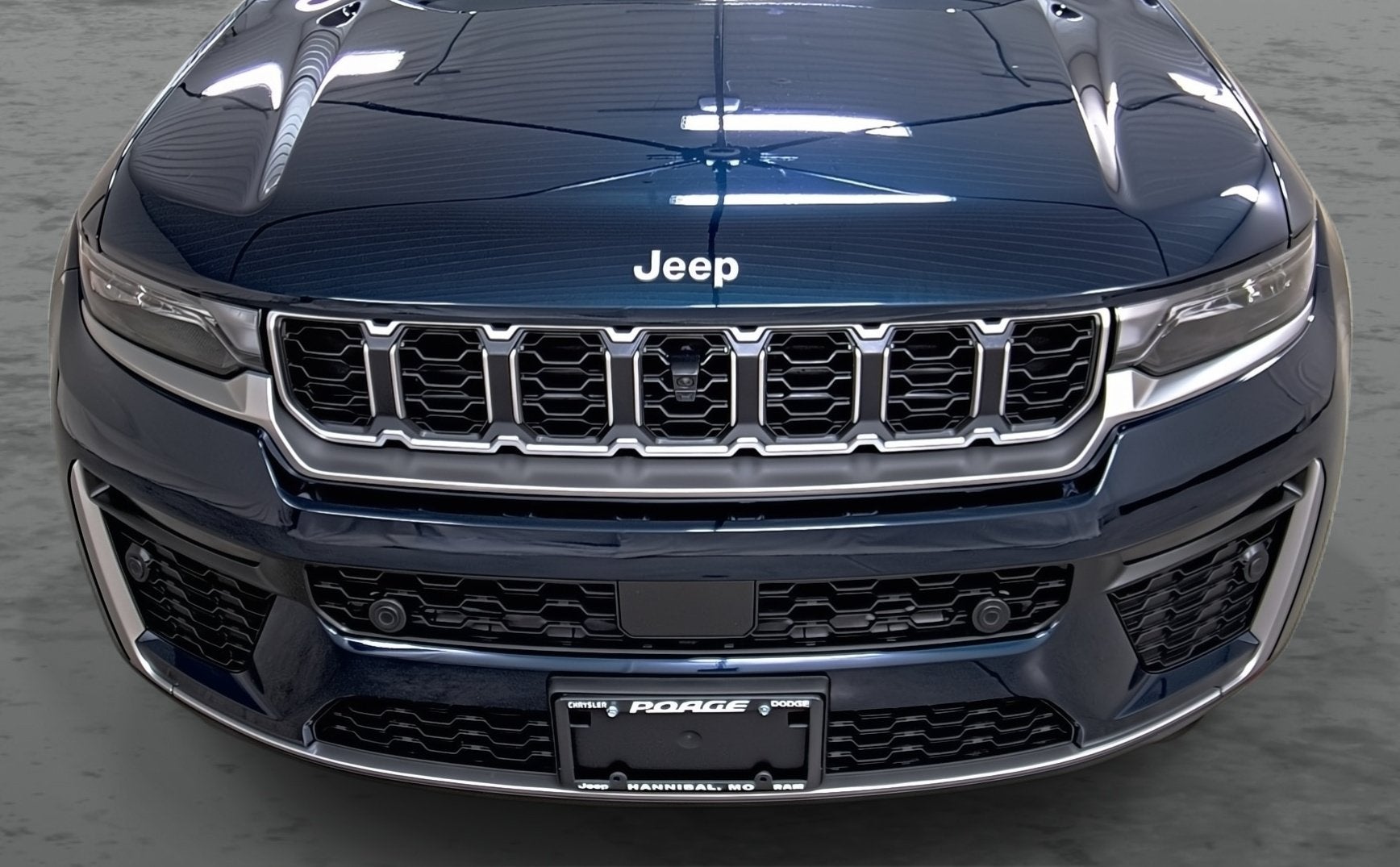 2027 Jeep Grand Cherokee GRAND CHEROKEE L LIMITED 4X4