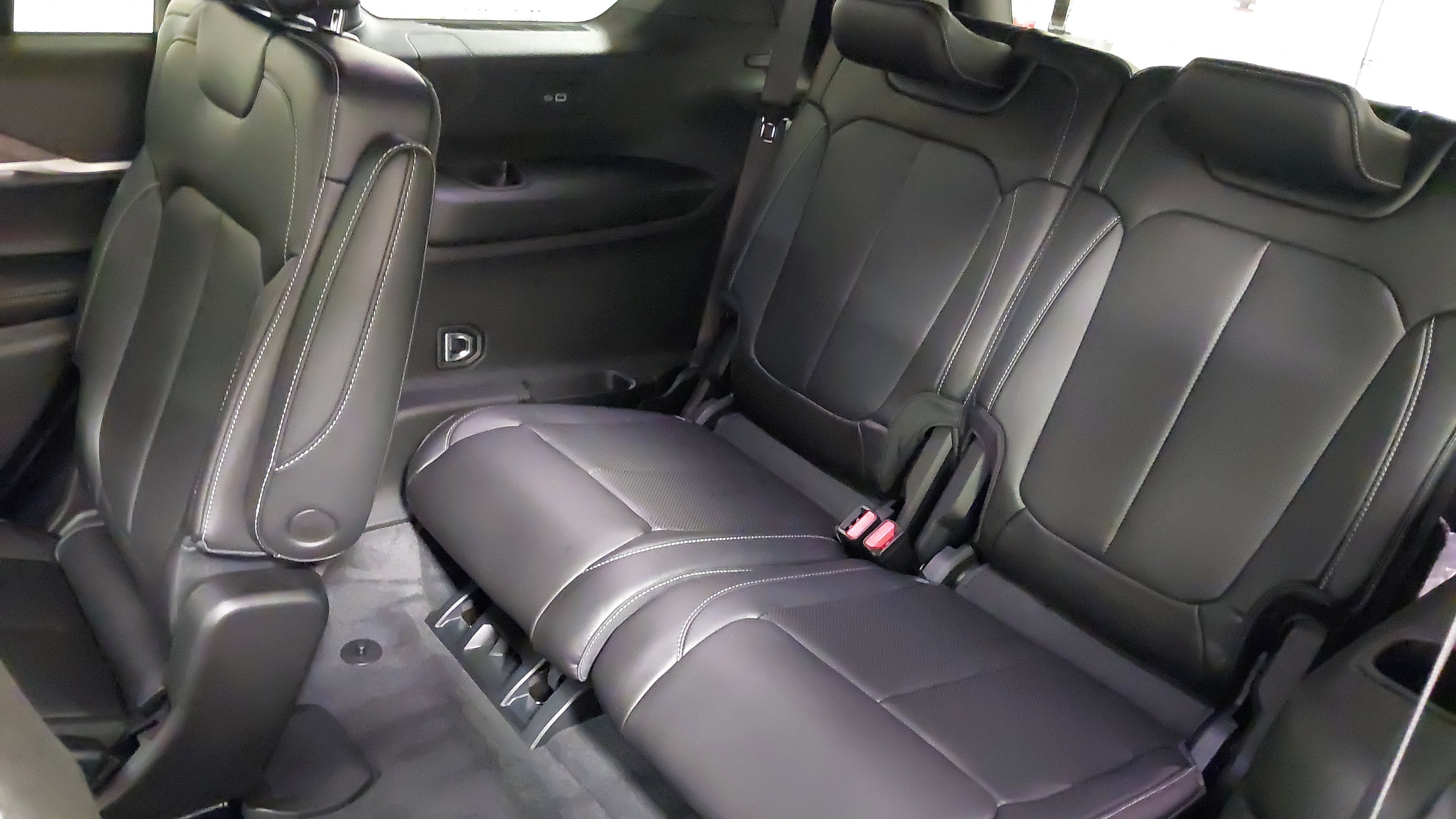 2027 Jeep Grand Cherokee GRAND CHEROKEE L LIMITED 4X4