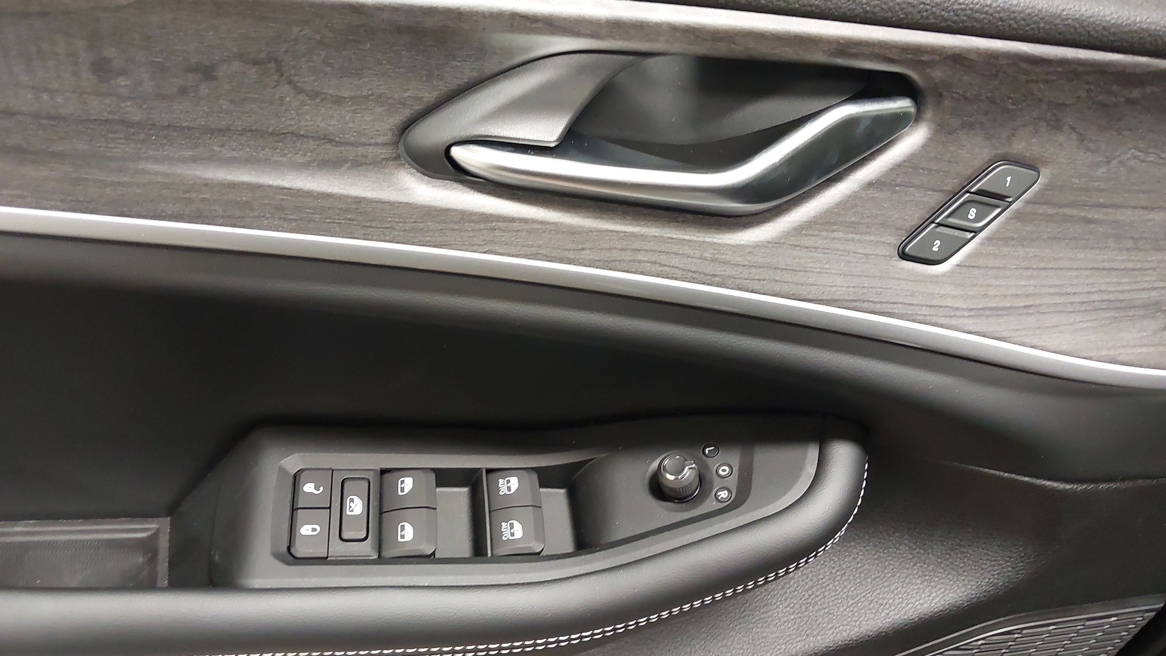 2027 Jeep Grand Cherokee GRAND CHEROKEE L LIMITED 4X4
