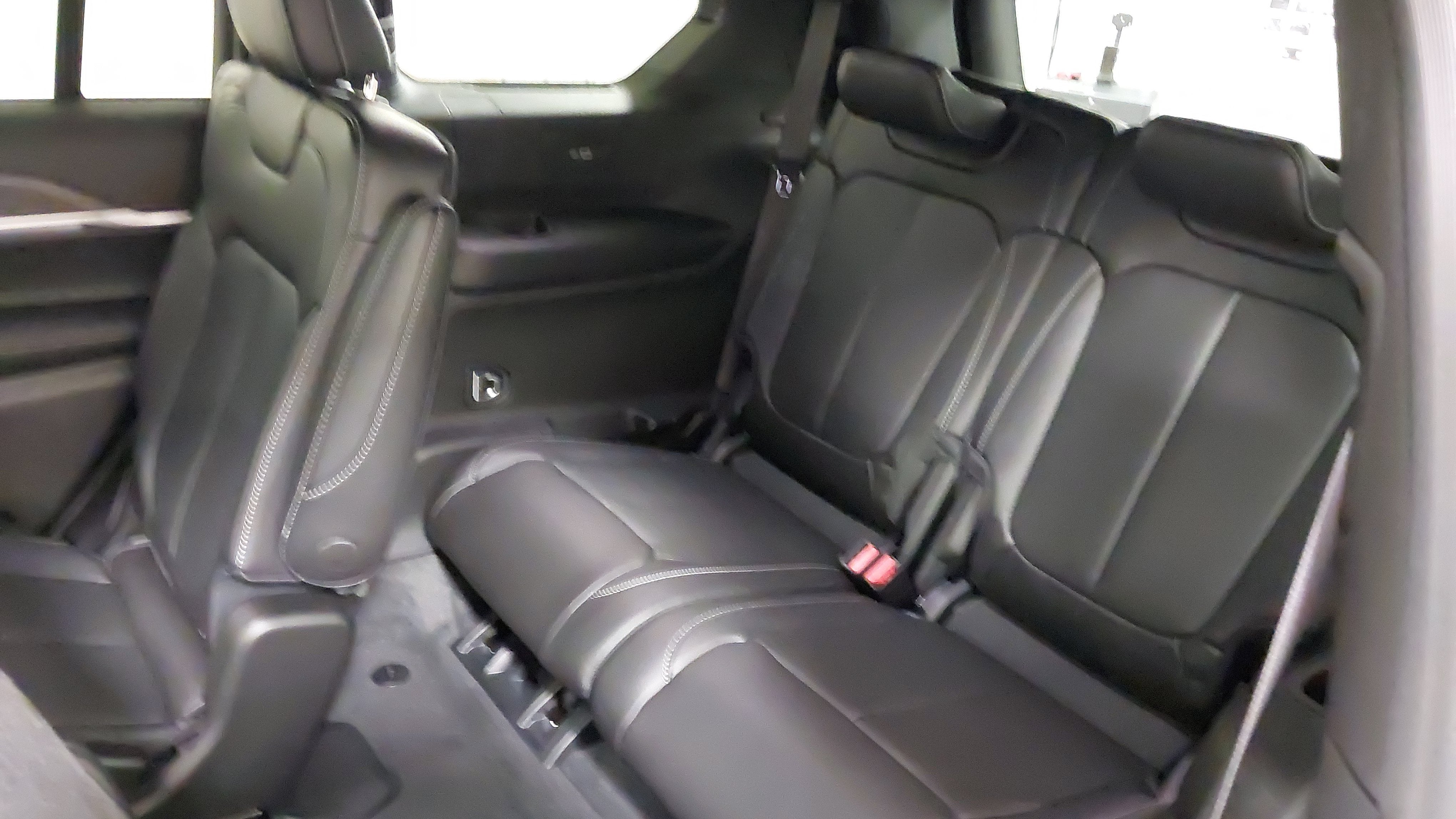 2027 Jeep Grand Cherokee GRAND CHEROKEE L LIMITED 4X4